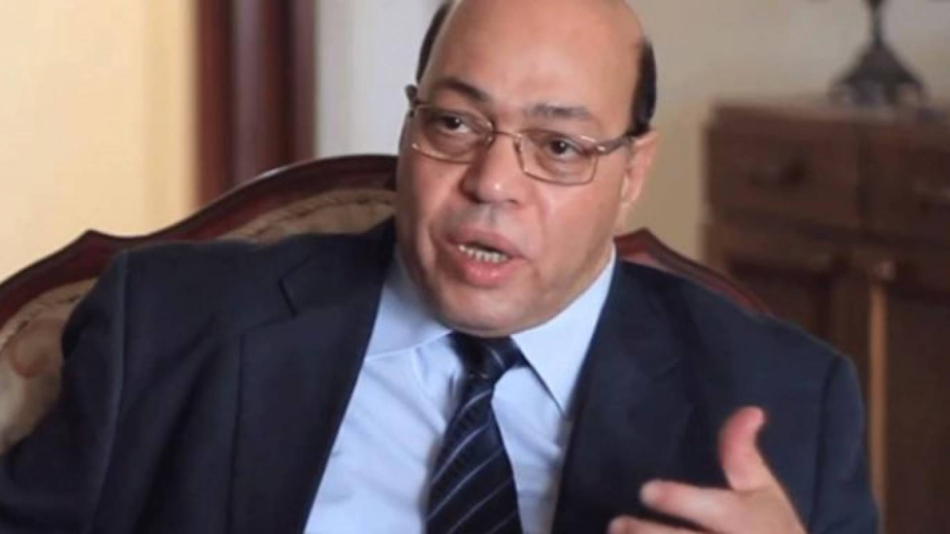 وزير الثقافة المصري الأسبق شاكر عبد الحميد