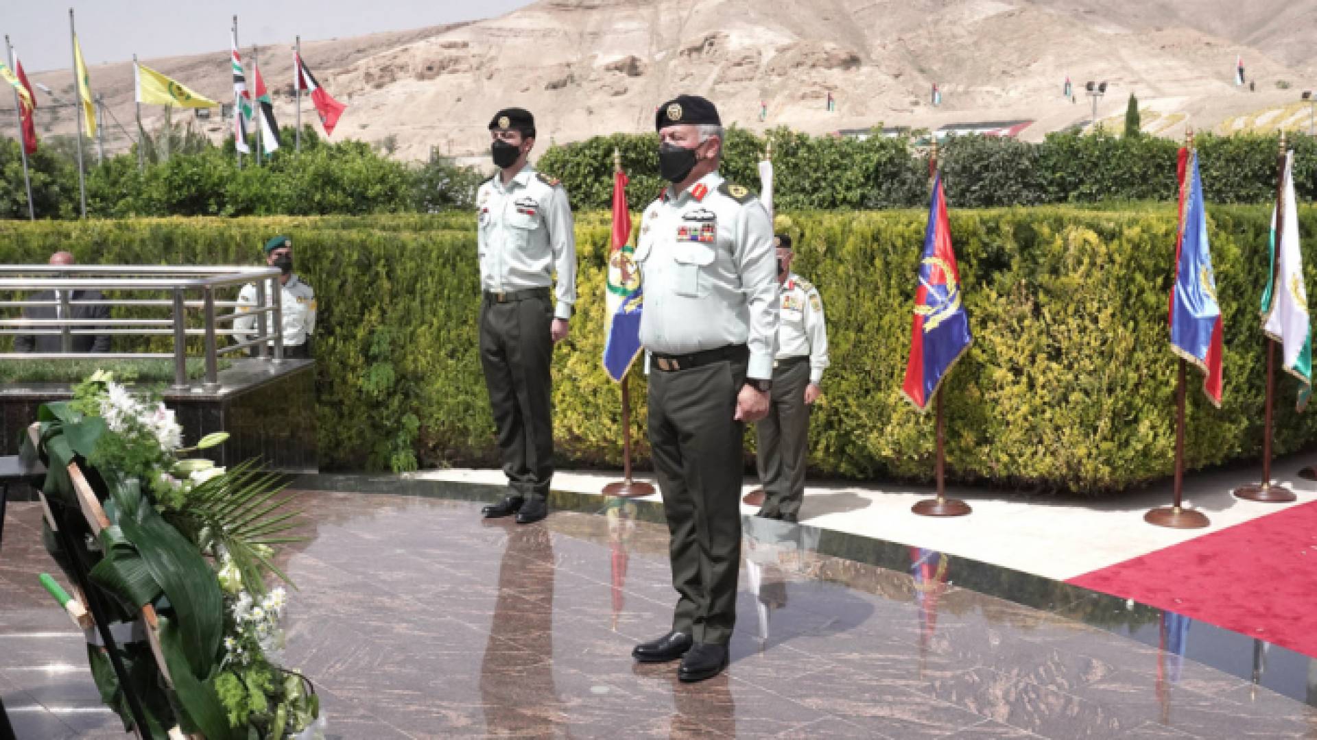 الملك وولي العهد يزوران موقع معركة الكرامة