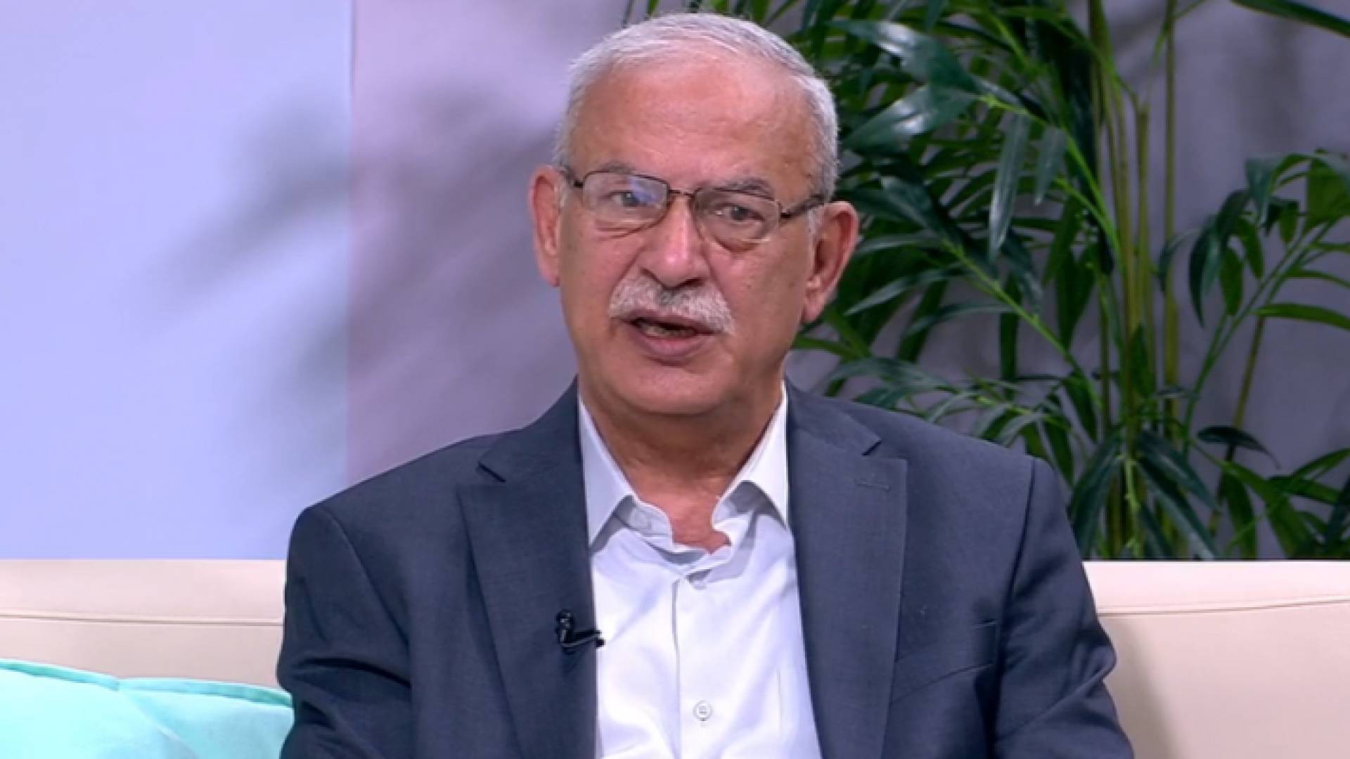 الباحث في شؤون التأمينات الصحية والاجتماعية د. محمد الزعبي