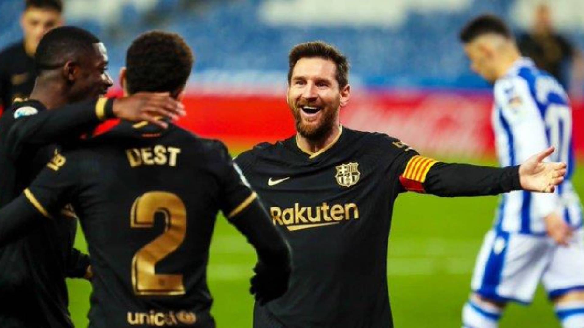 ميسي يقود برشلونة لاكتساح سوسيداد بسداسية