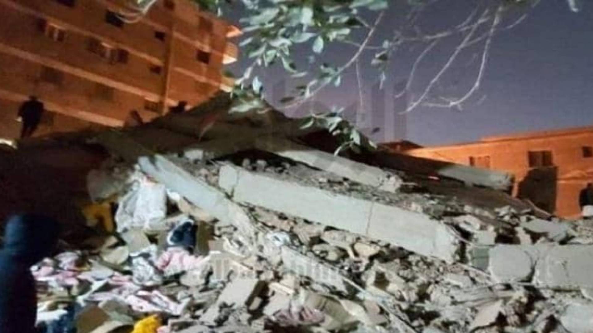 انهيار عمارة في مصر