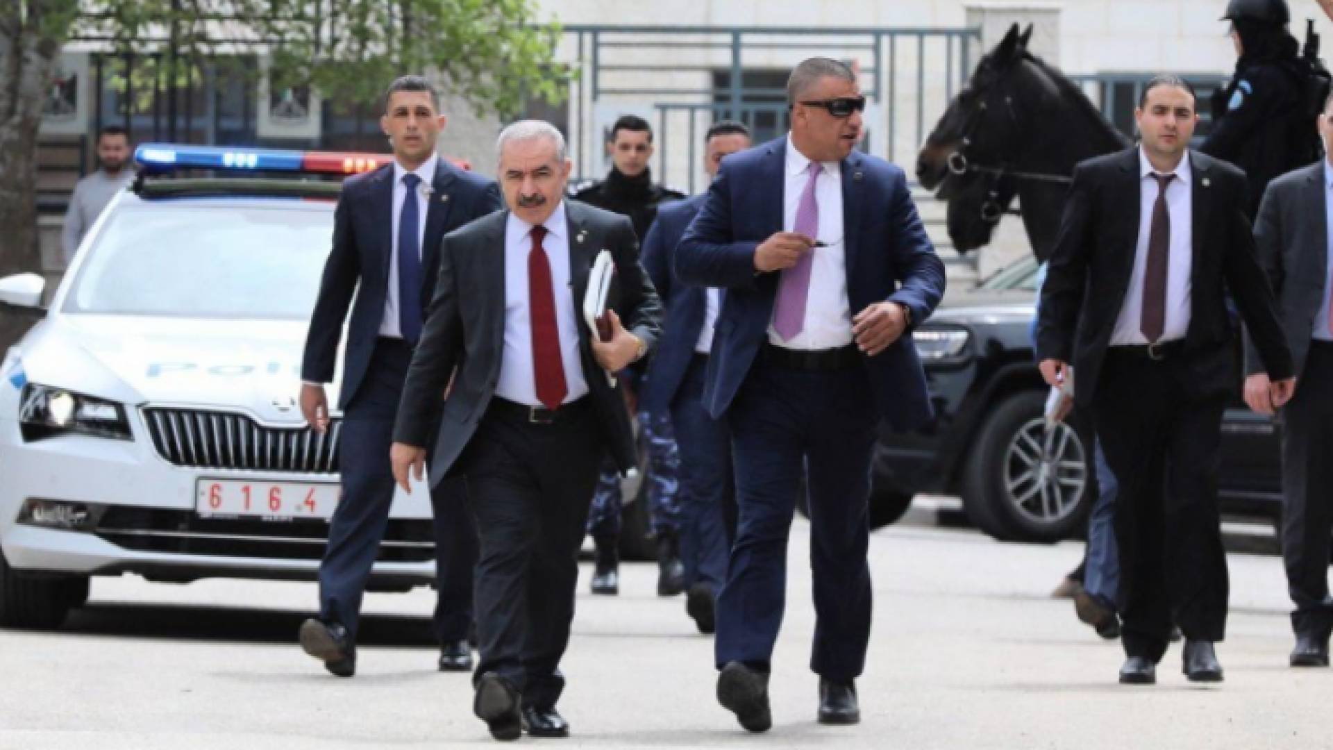 الحكومة الفلسطينية تنوي توسيع القاعدة الضريبية بشكل أفقي