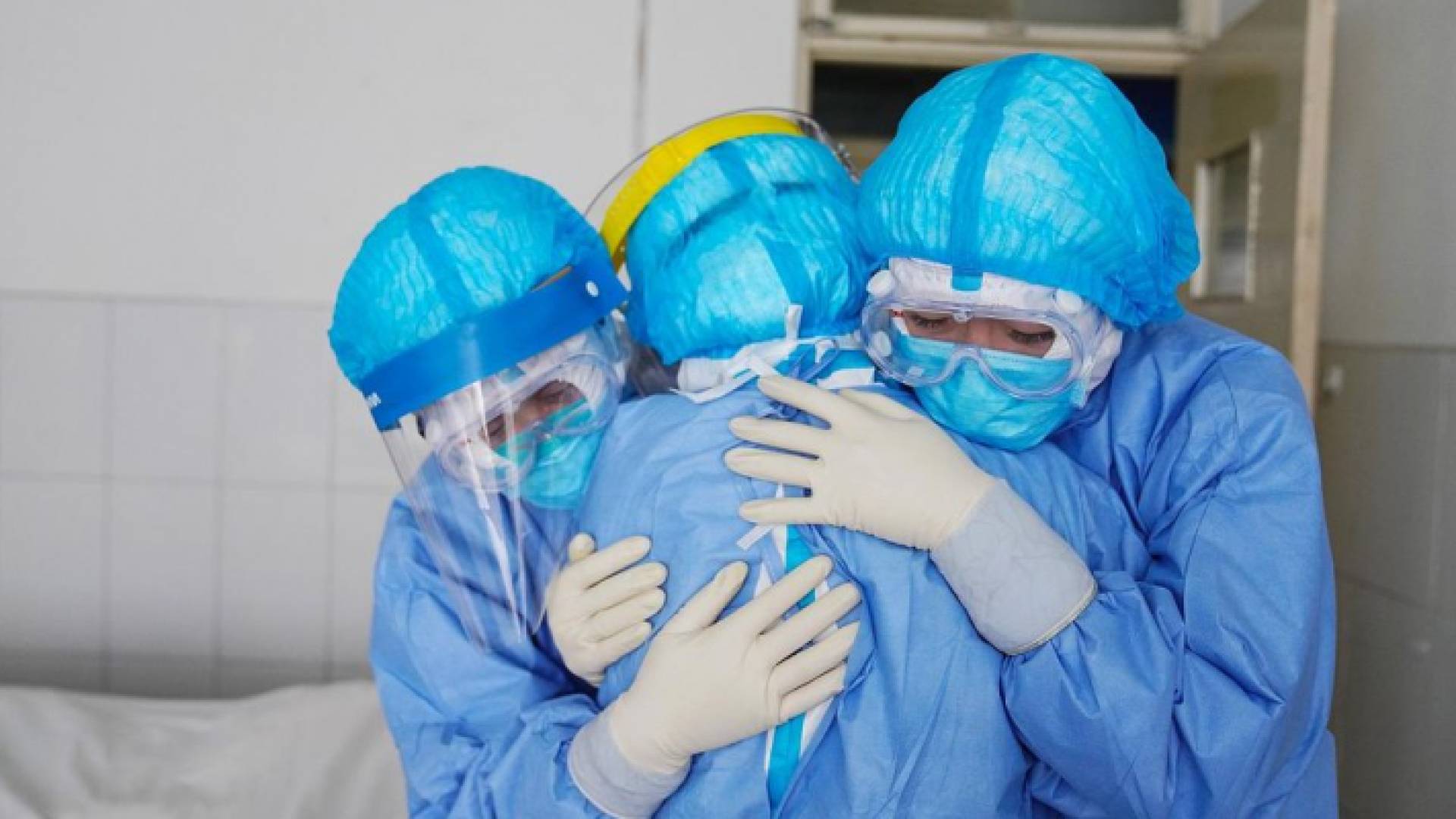 طبيبات في أحد المستشفيات