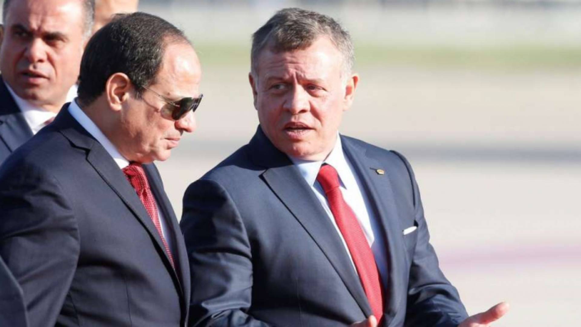 الملك عبدالله الثاني والرئيس المصري عبدالفتاح السيسي - أرشيف