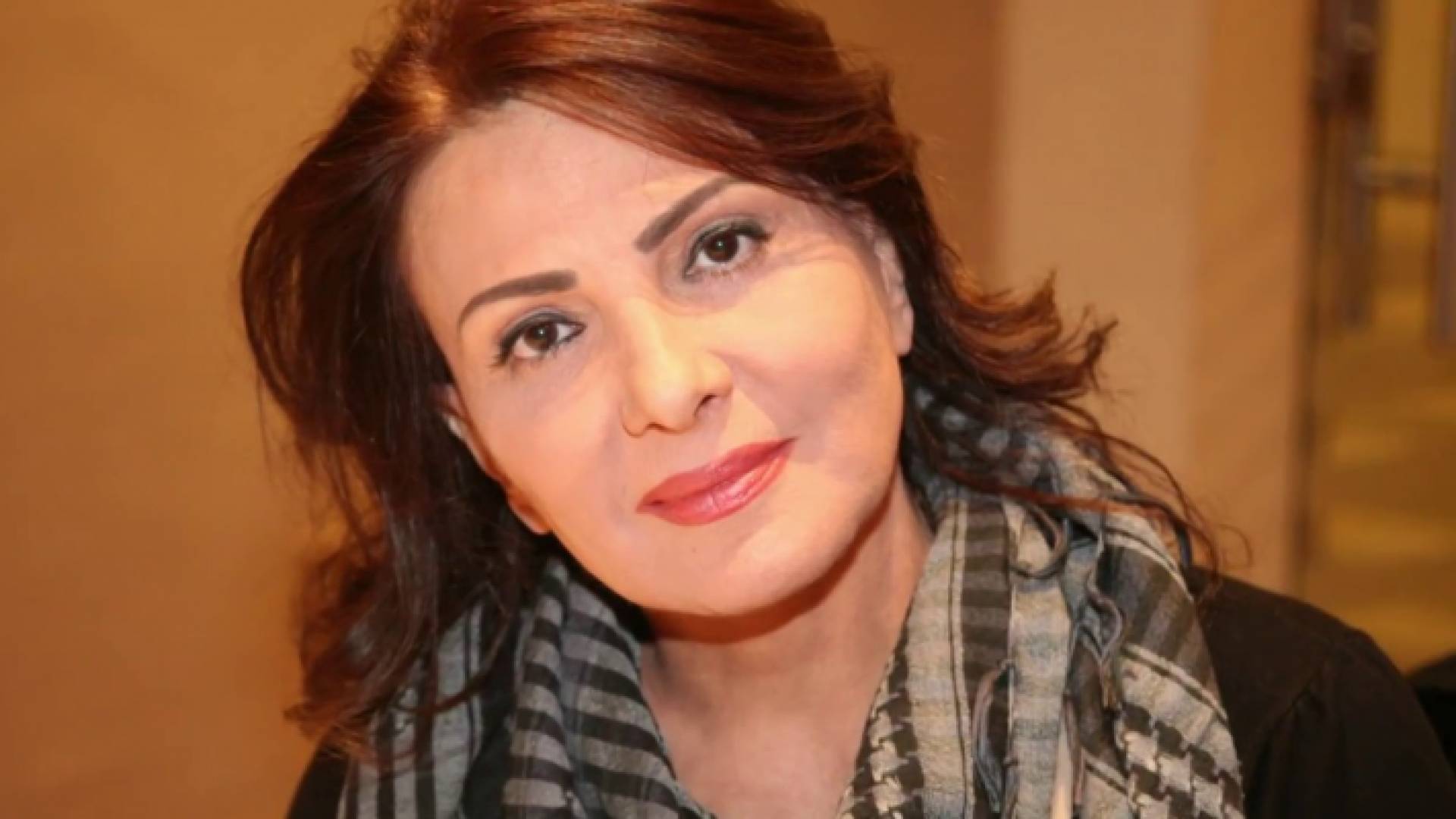 الفنانة الأردنية عبير عيسى