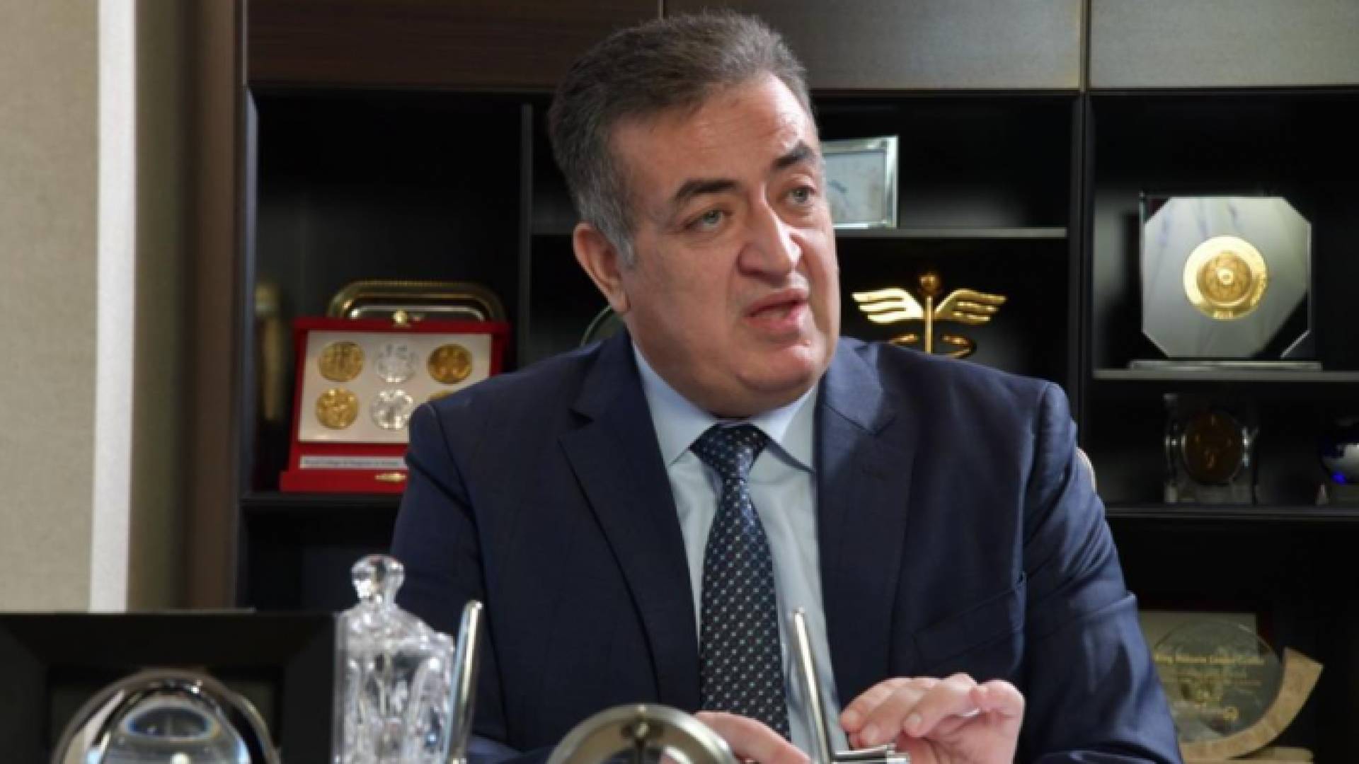 الدكتور عاصم منصور، الرئيس التنفيذي ومدير عام مركز الحسين للسرطان