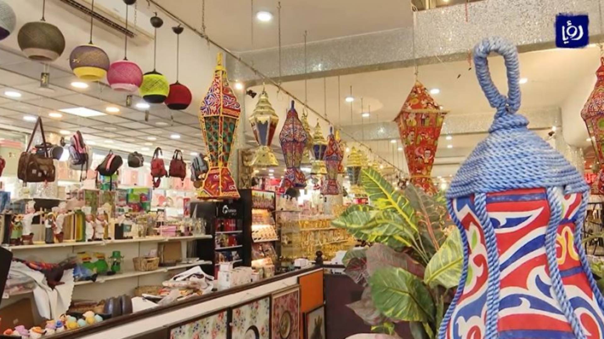 أهالي بغداد يستقبلون رمضان.. وسط أمنيات بزوال جائحة كورونا