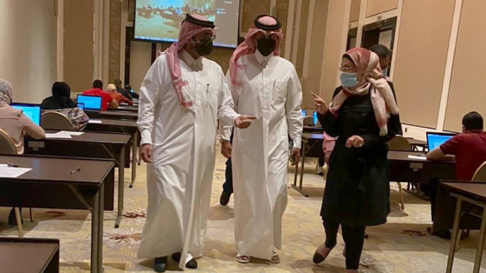 خلال اختبارات الدفعة الاولى من المدرسين