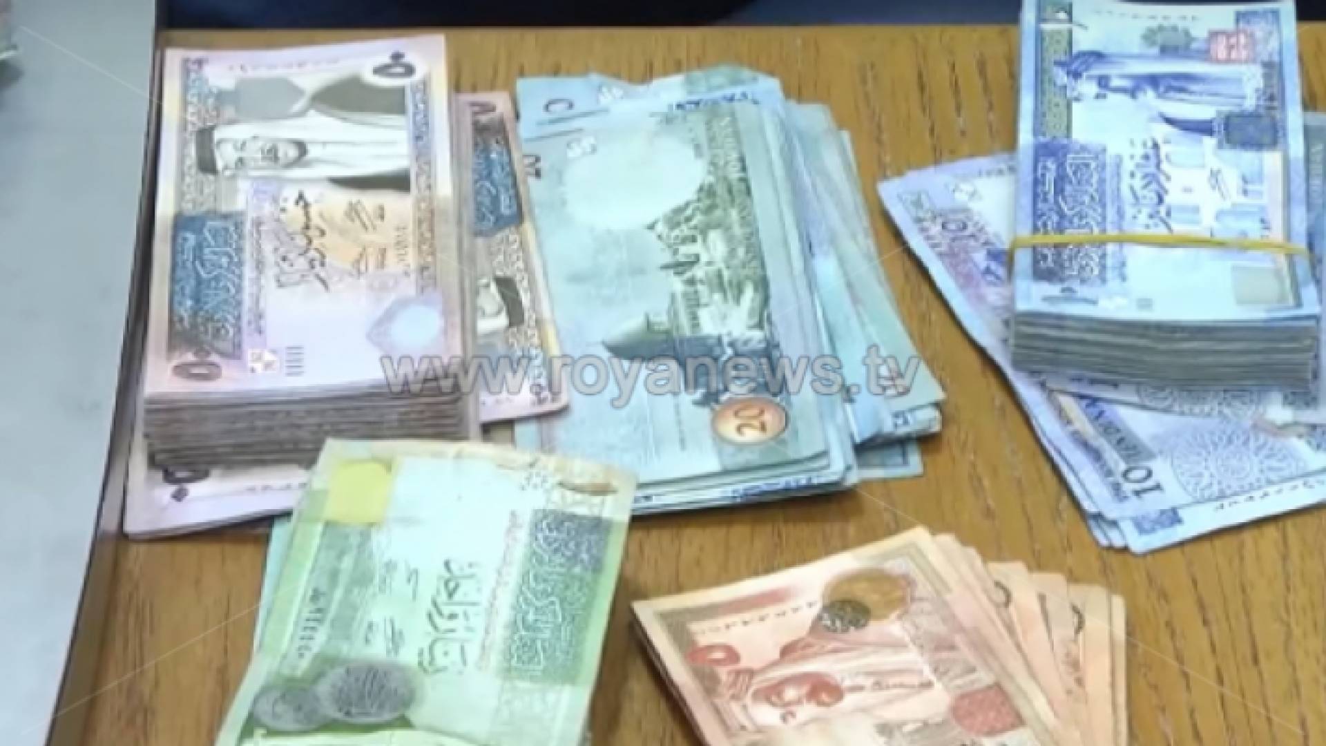 دنانير أردنية