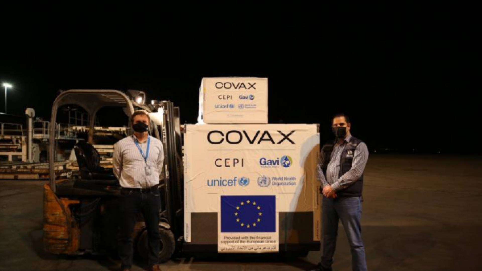 من وصول شحنة لقاح كورونا للأردن