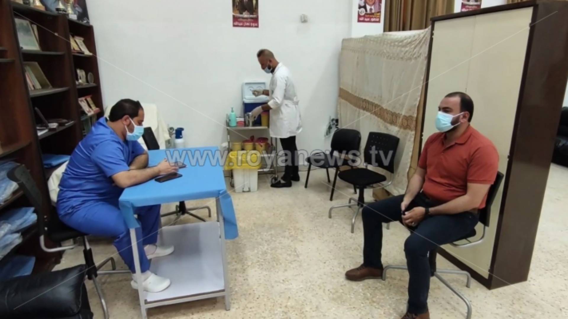 خلال تلقيح أحد المواطنين