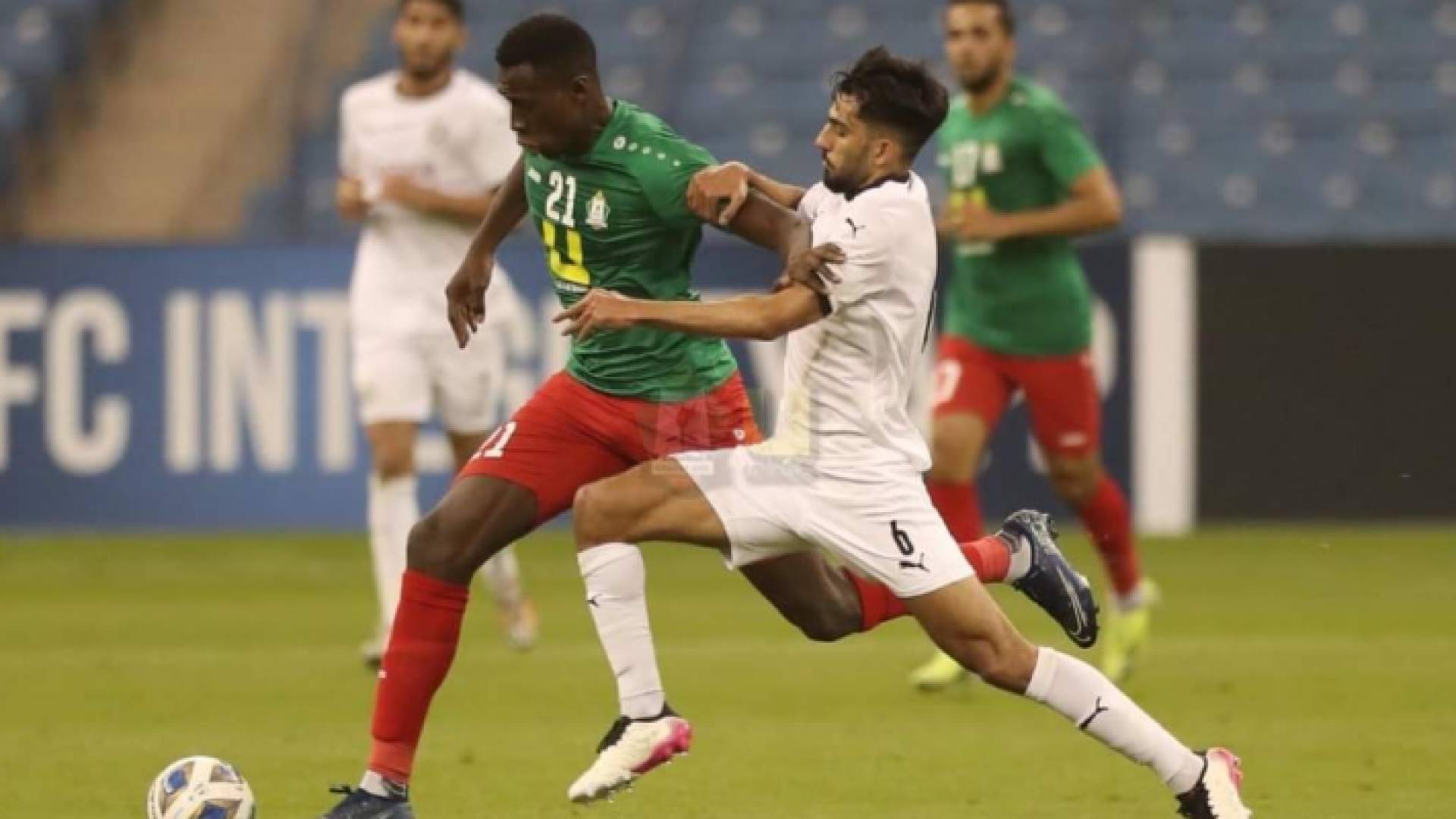 من لقاء الوحدات بالسد القطري في مباراة الذهاب