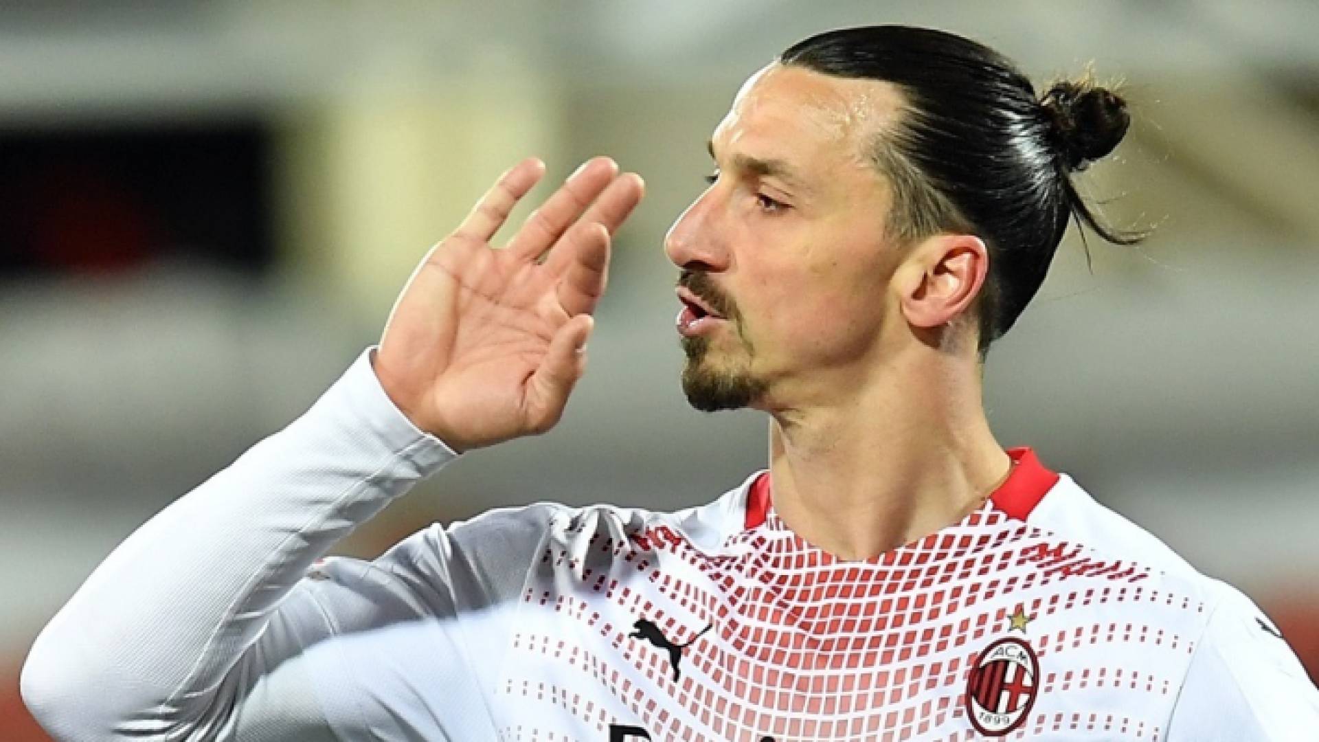 المهاجم السويدي زلاتان إبراهيموفيتش