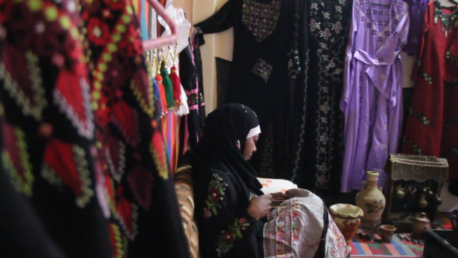 نوال العزازمة