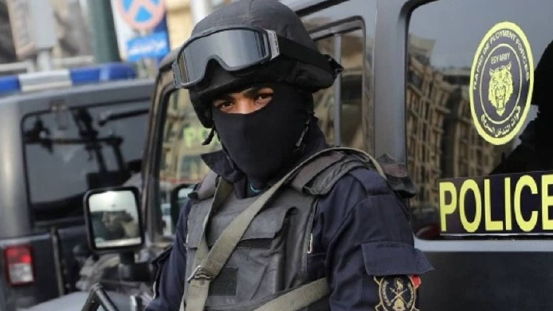 عنصر من الشرطة المصرية