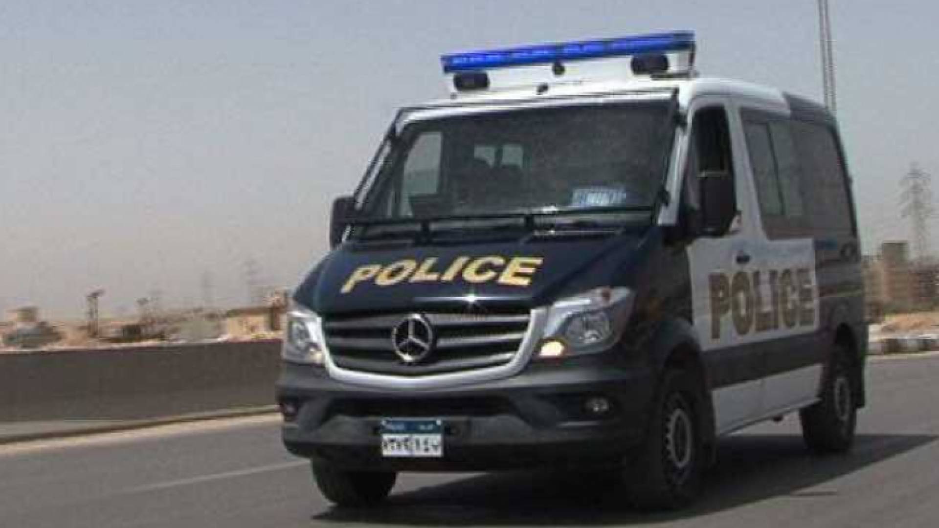 سيارة تابعة للشرطة المصرية