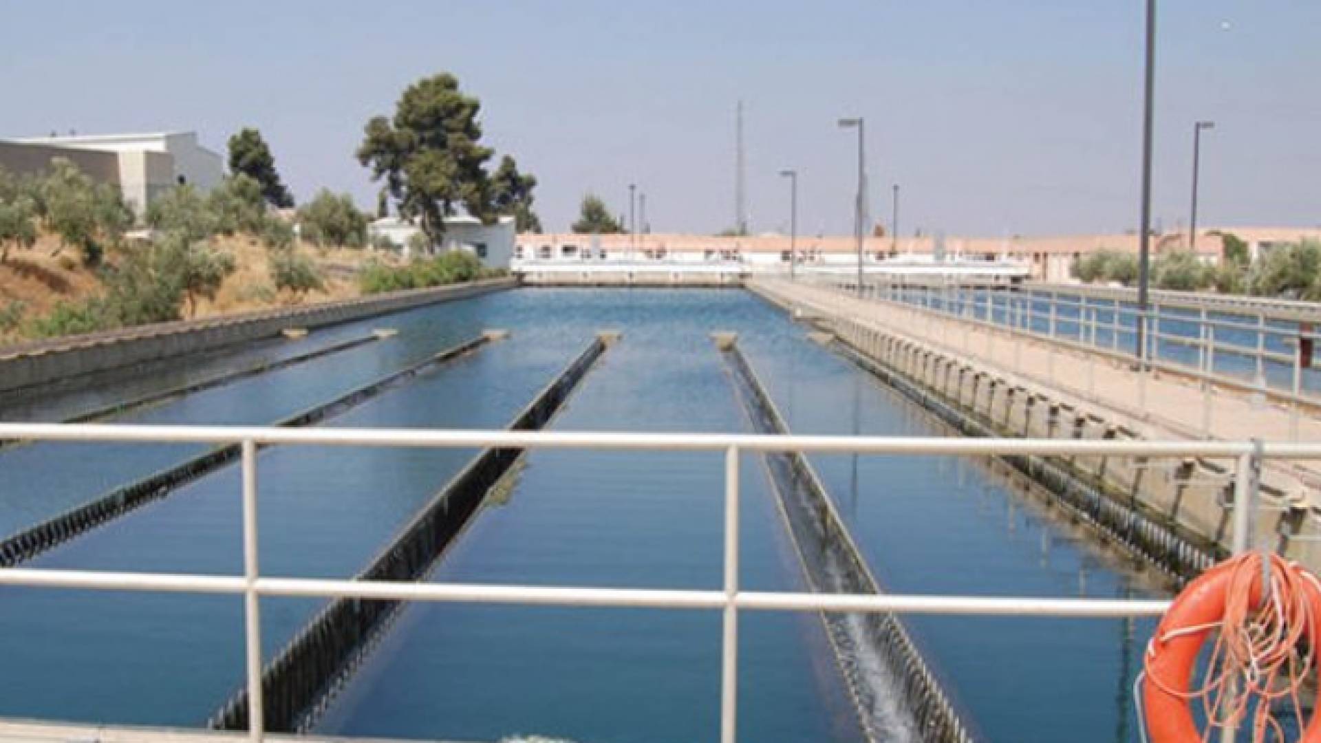 مياه معالجة - ارشيفية