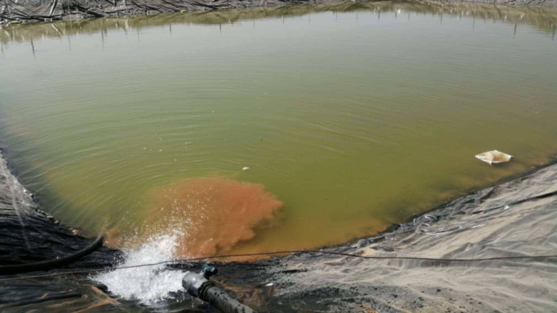 ضبط اعتداءات كبيرة على خط مياه ناقل في جنوب عمان