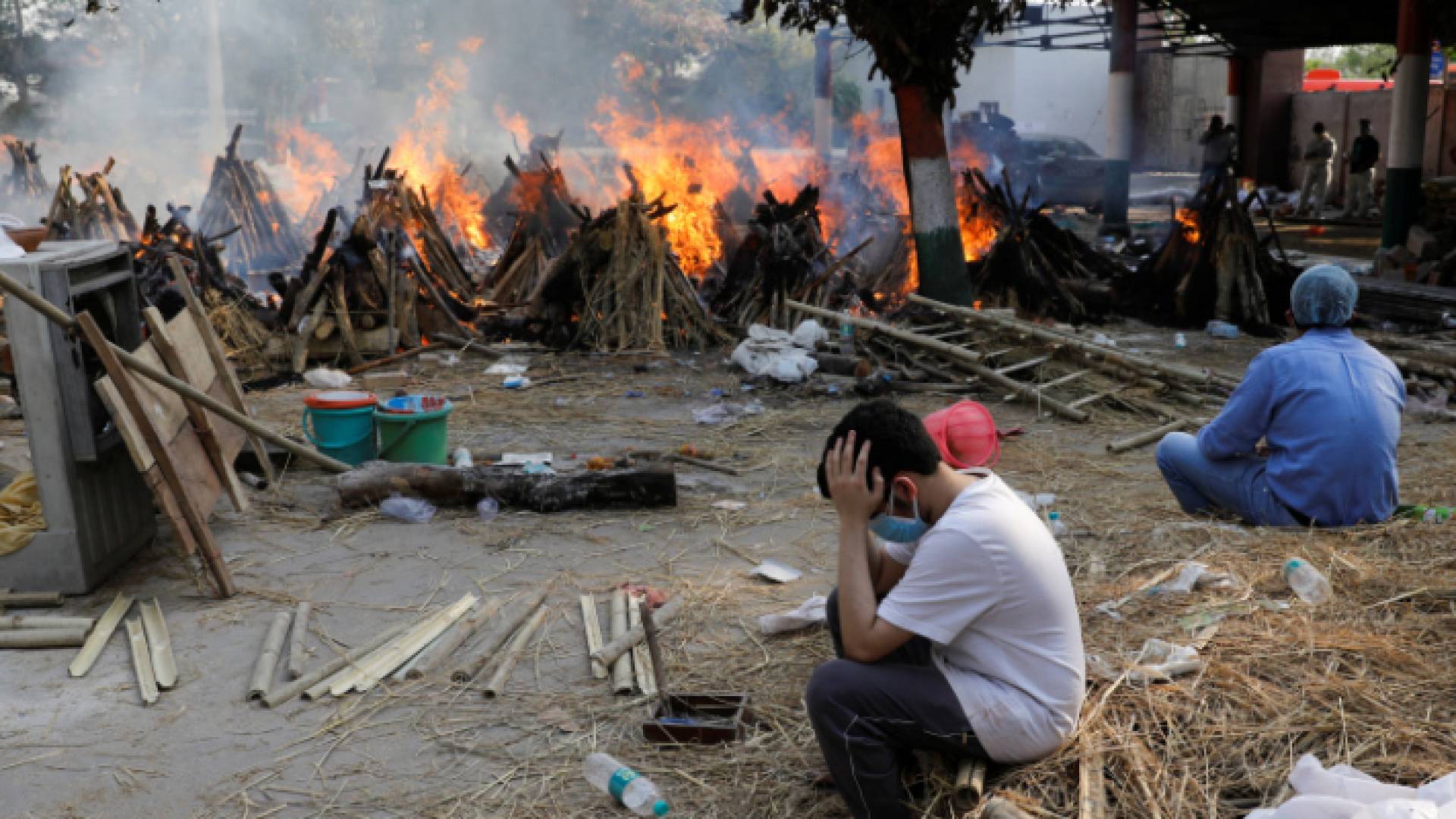 آلاف الوفيات ومئات آلاف الإصابات اليومية بكورونا في الهند