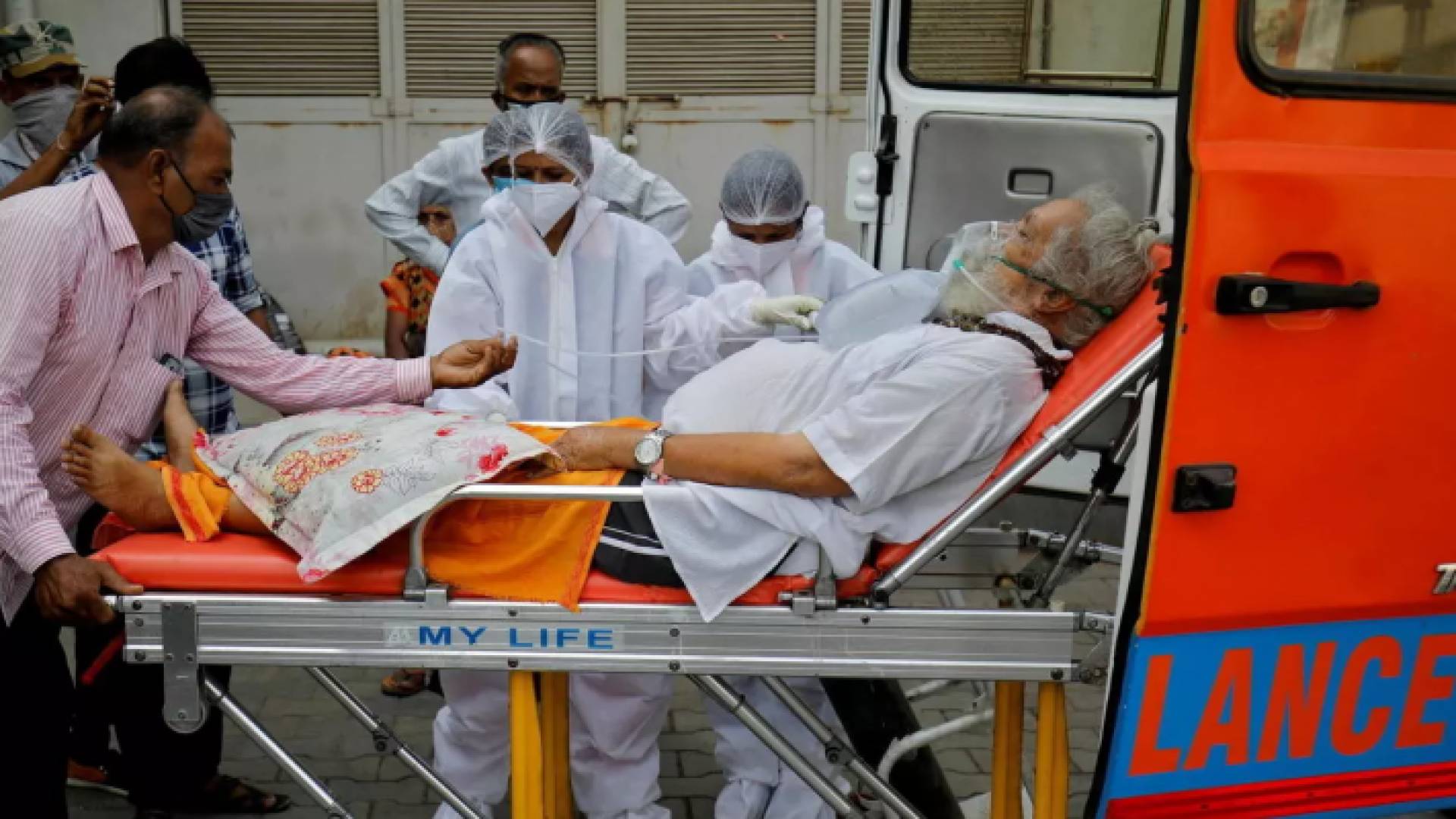 أحد المصابين بالسلالة الهندية المتحورة من فيروس كورونا في الهند