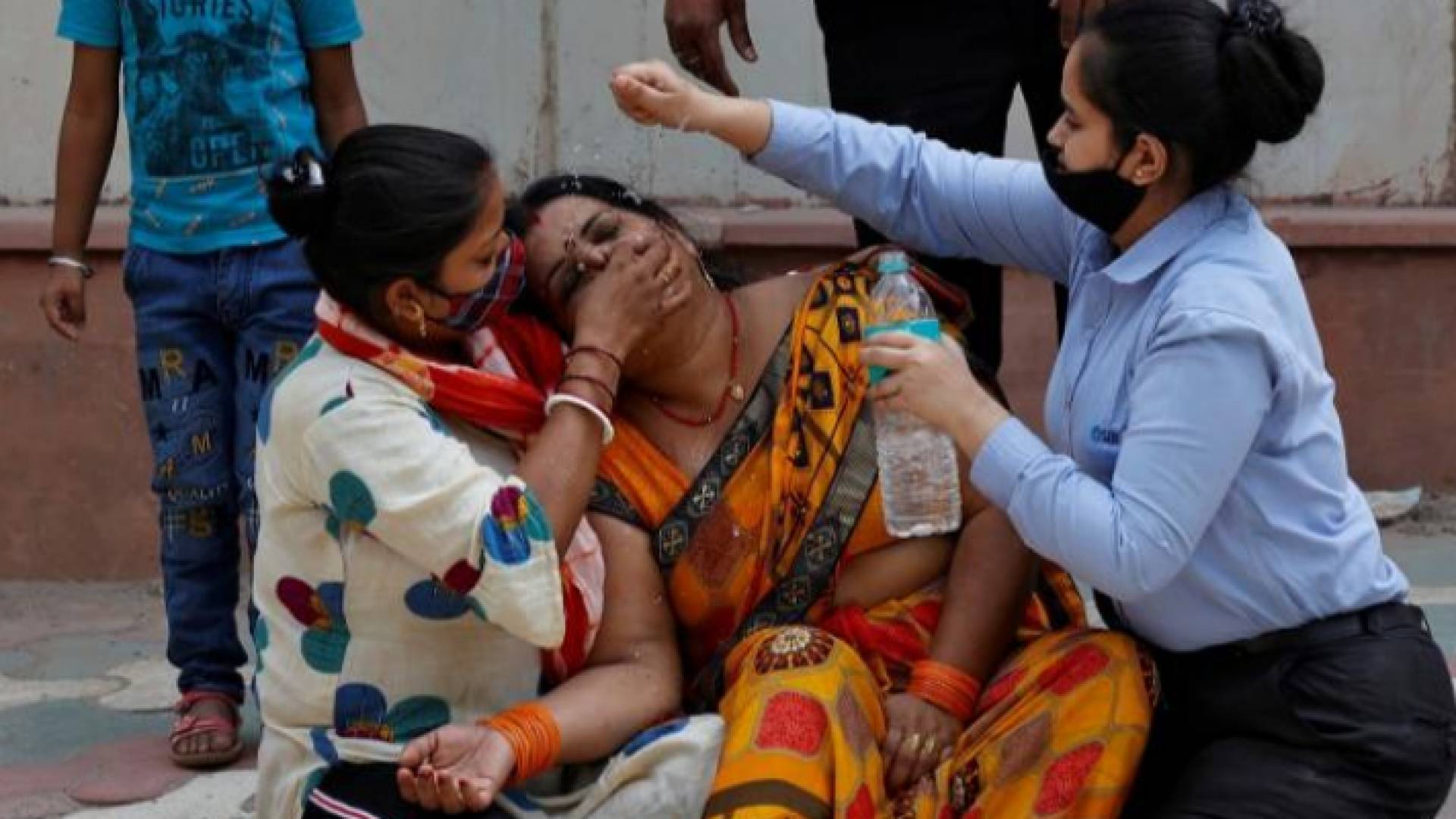 الهند تتجاوز عتبة 20 مليون إصابة بكورونا وأوروبا تخفف الإغلاق