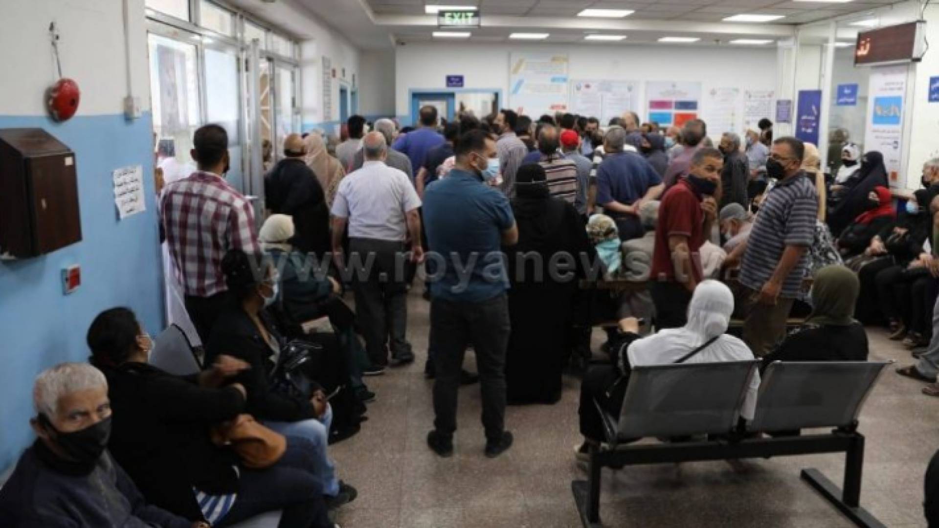 من مركز التطعيم في مستشفى البشير