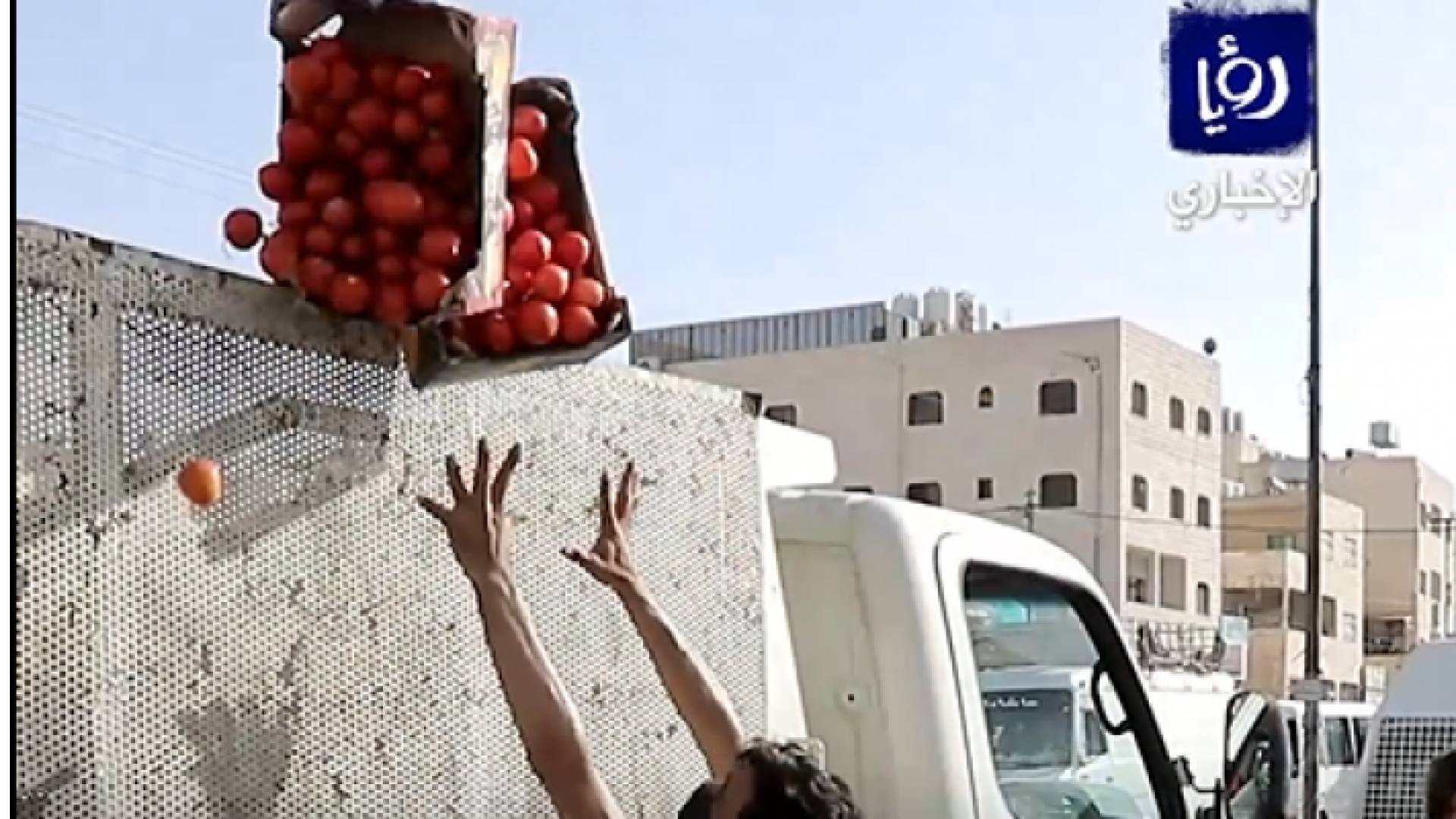 أمانة عمان تنفذ حملة لإزالة البسطات العشوائية في ماركا وجبل النصر وادي الرمم