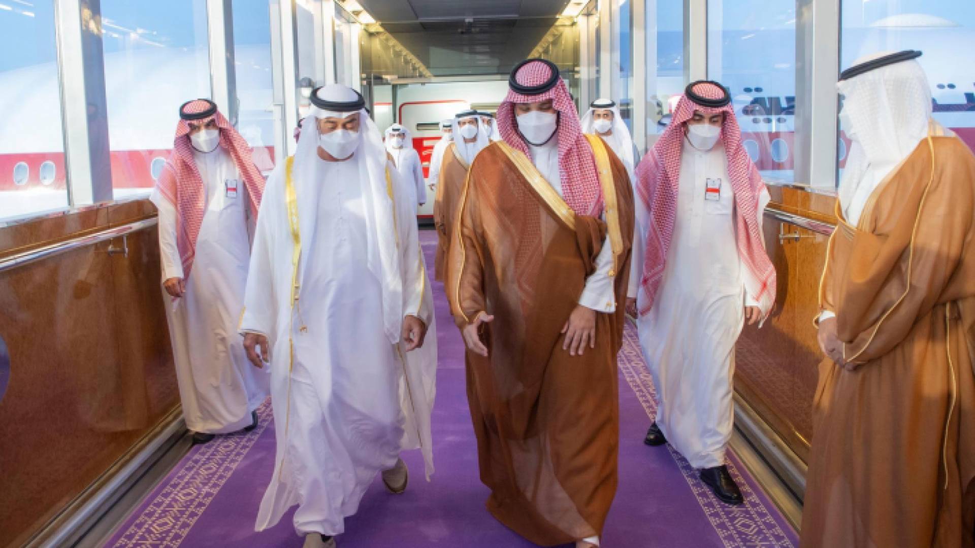 محمد بن سلمان ومحمد بن زايد يلتقيان في جدة