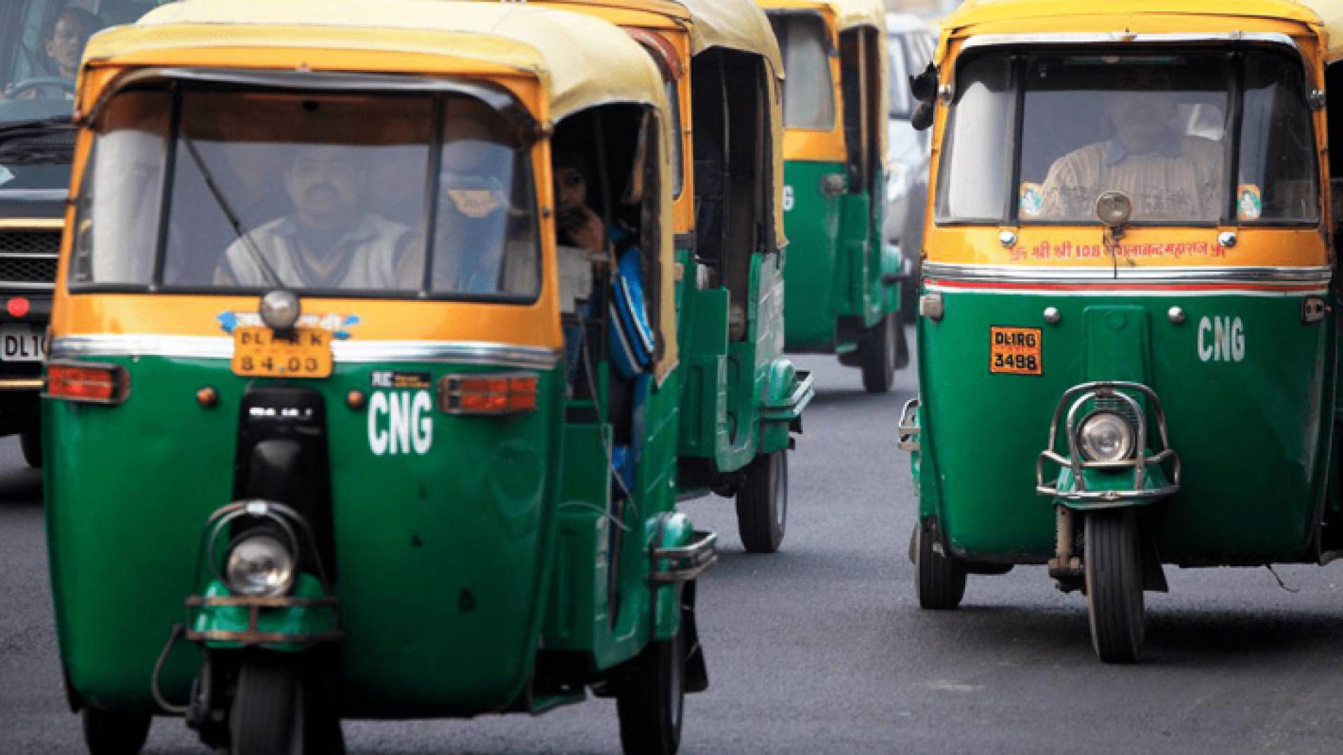 عربات توكتوك في الهند