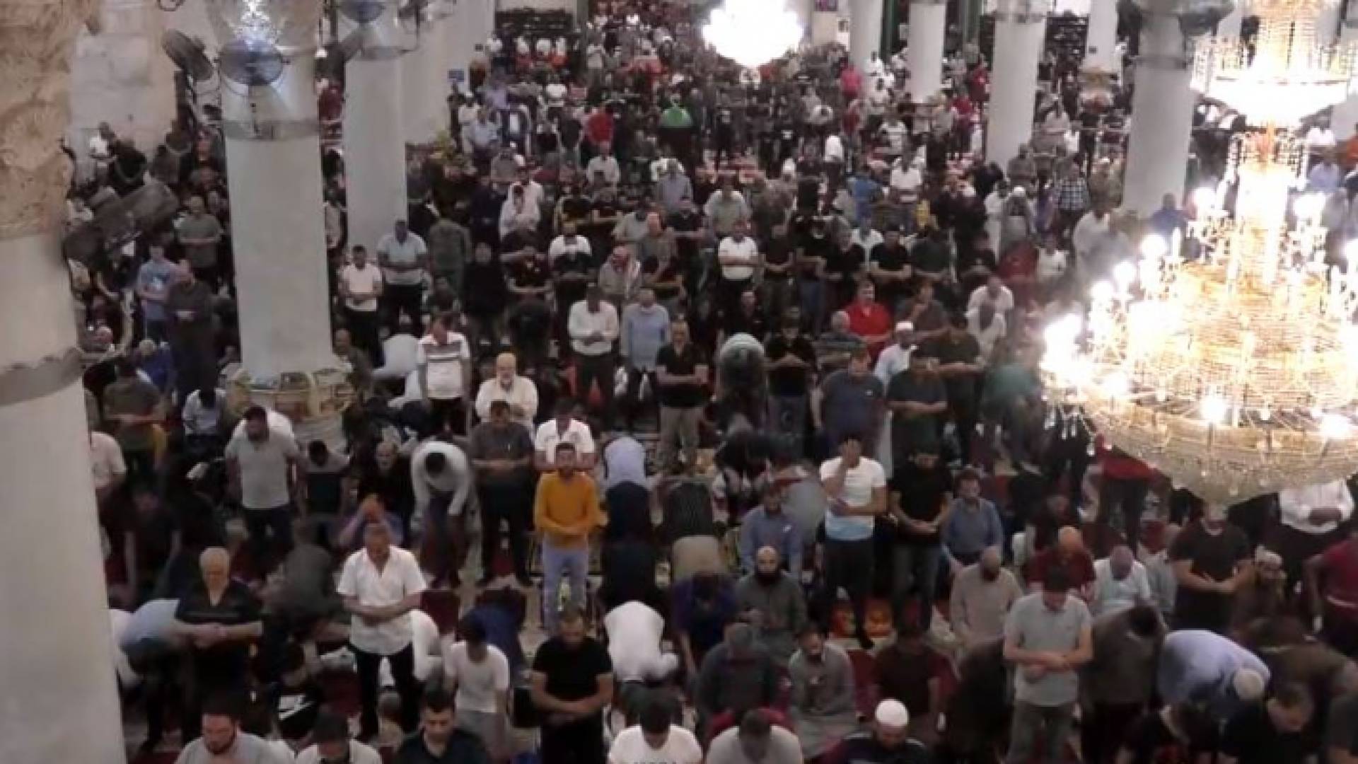 من داخل المسجد الأقصى