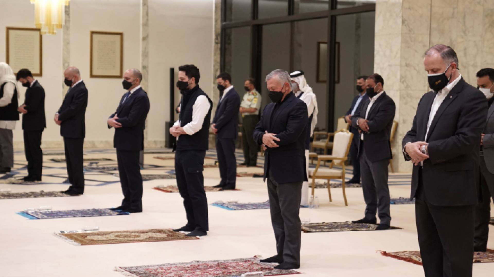 خلال إحياء جلالة الملك وولي العهد ليلة القدر