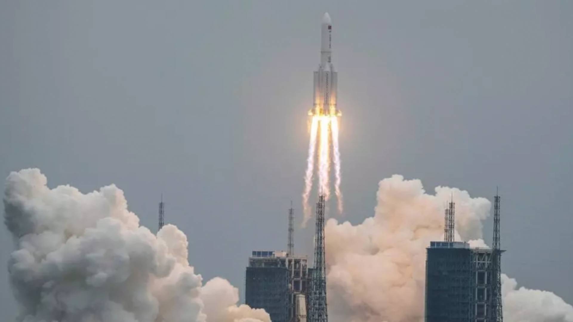 الصاروخ الصيني التائه