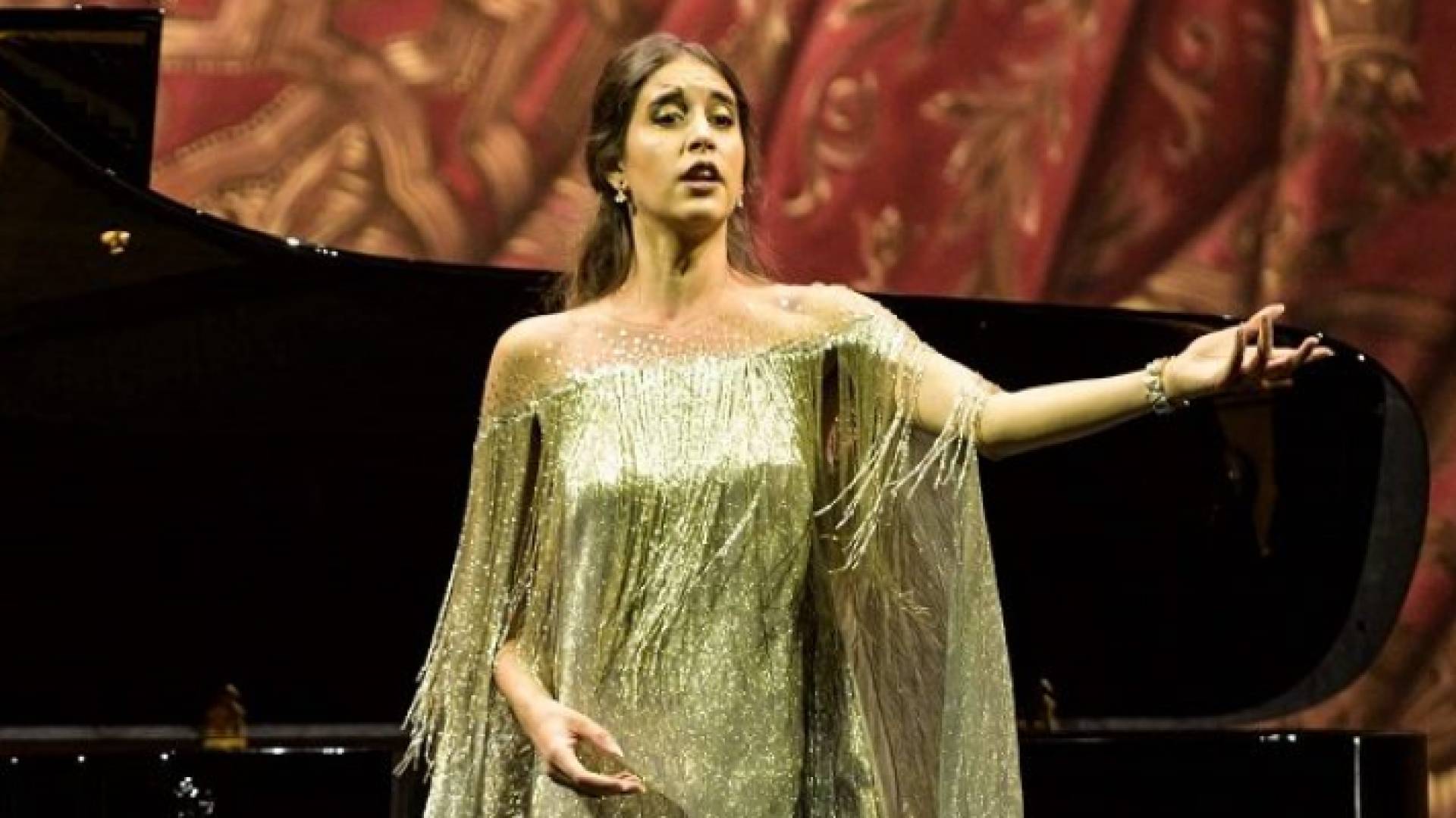 مغنية الأوبرا المصرية فرح الديباني