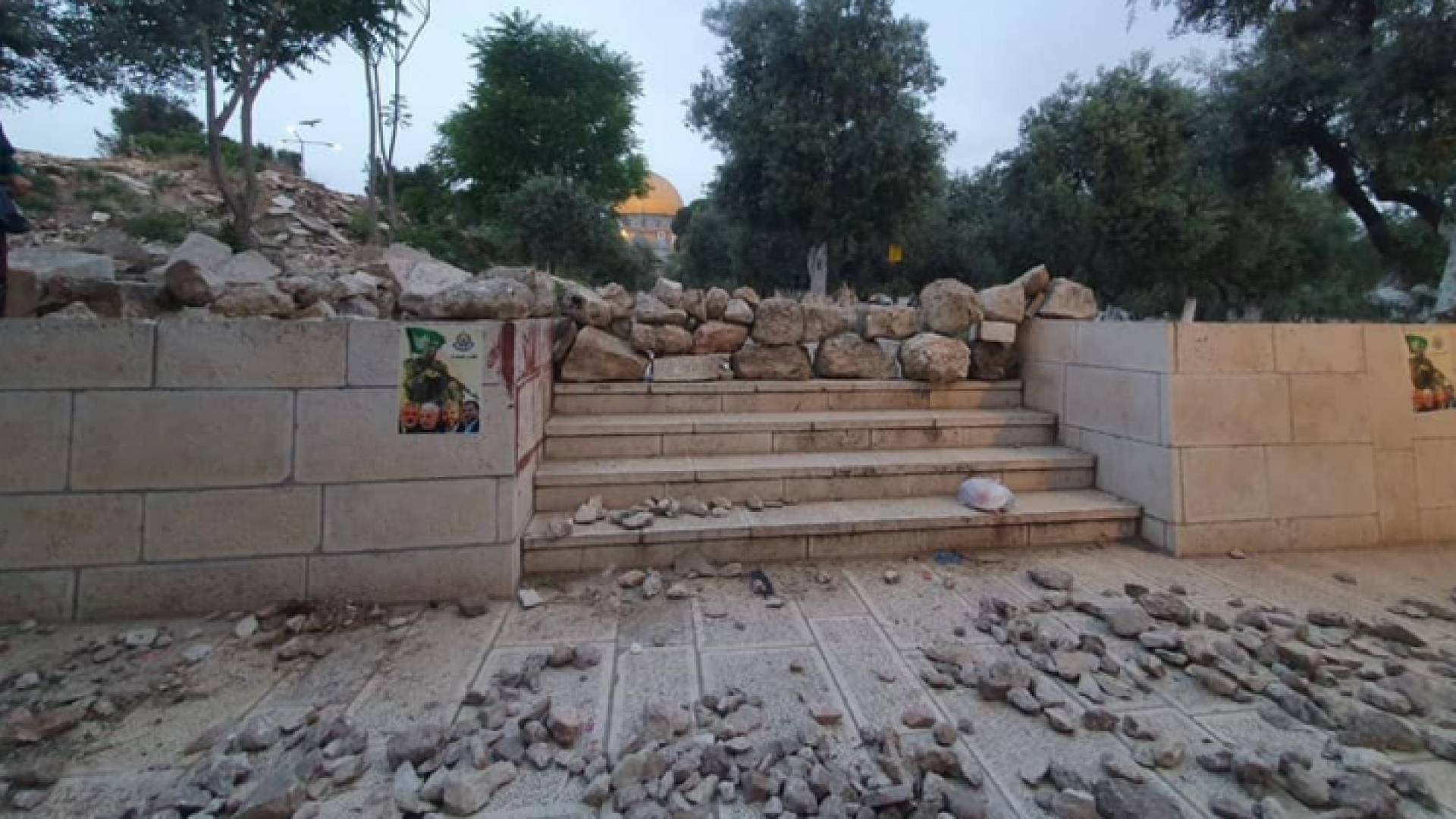 مواجهات عنيفة داخل ساحات المسجد الأقصى المبارك