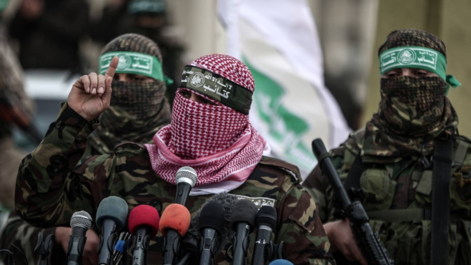 أبو عبيدة خلال مؤتمر صحفي