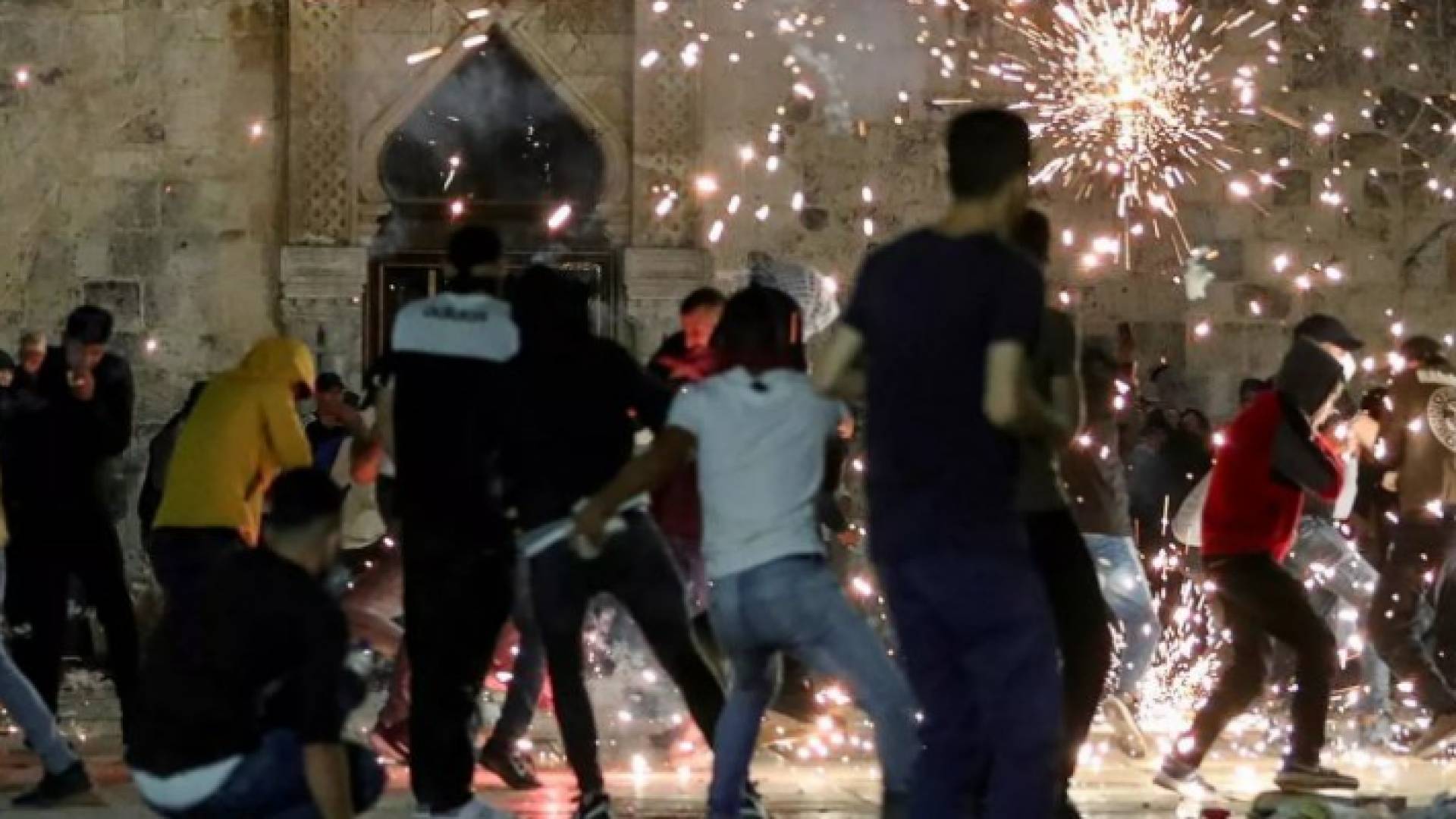 من المواجهات بين الفلسطينيين وجنود الاحتلال الاسرائيلي في القدس