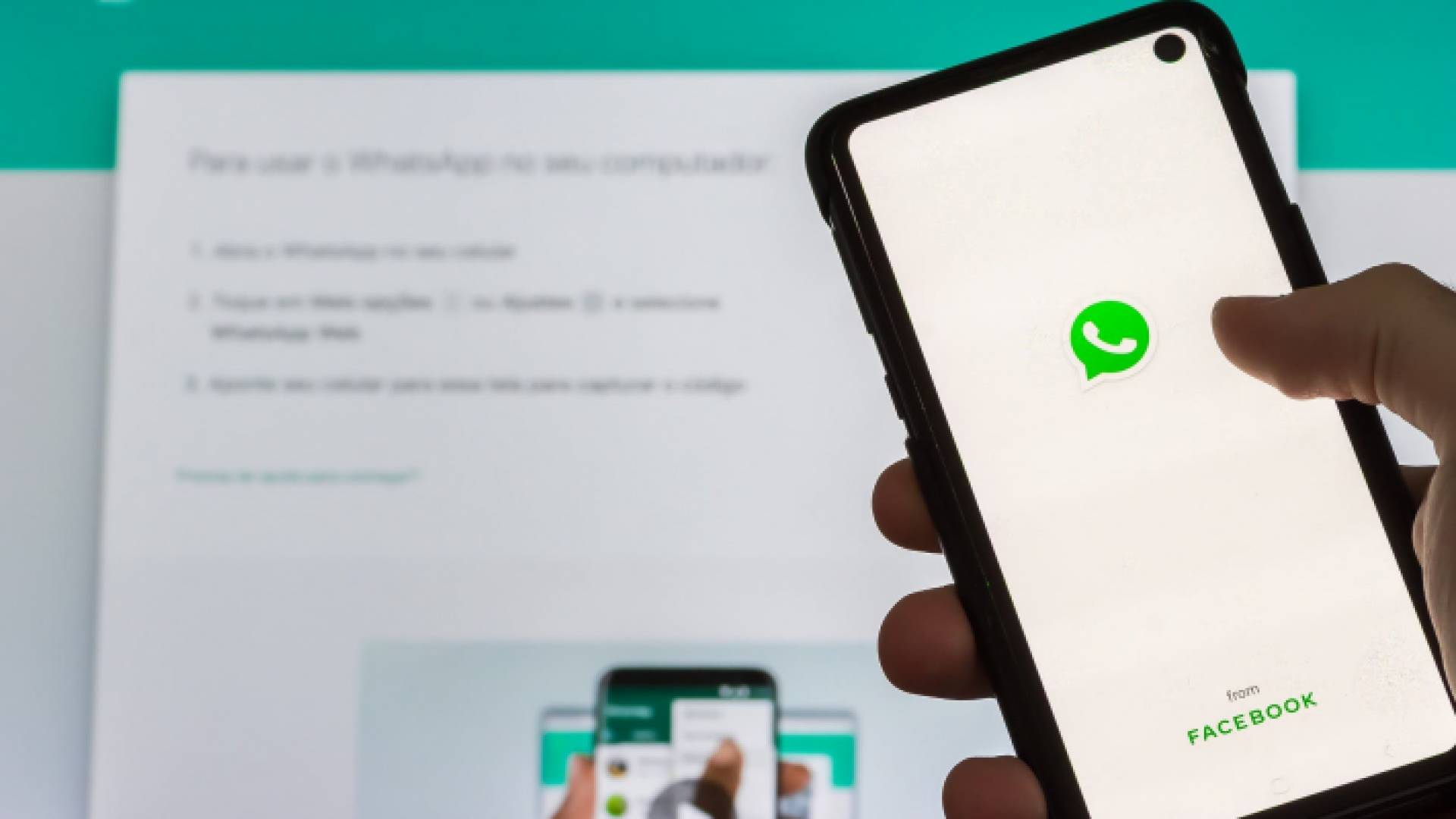 صورة تعبيرية لتطبيق "واتساب".