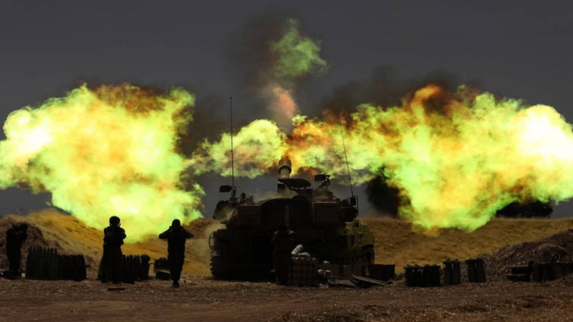 قصف مدفعي متواصل على قطاع غزة