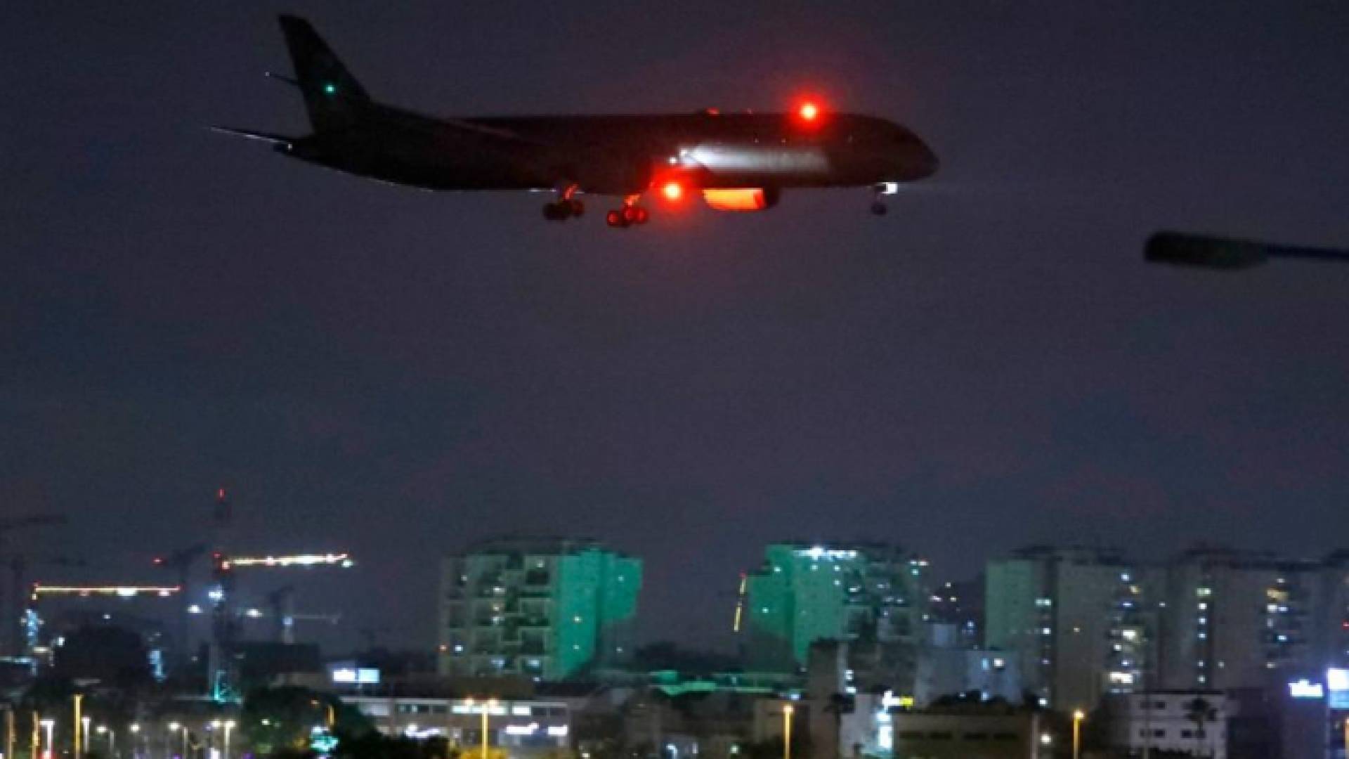 رحلة طيران تستعد للهبوط في مطار بن غوريون - أرشيفية