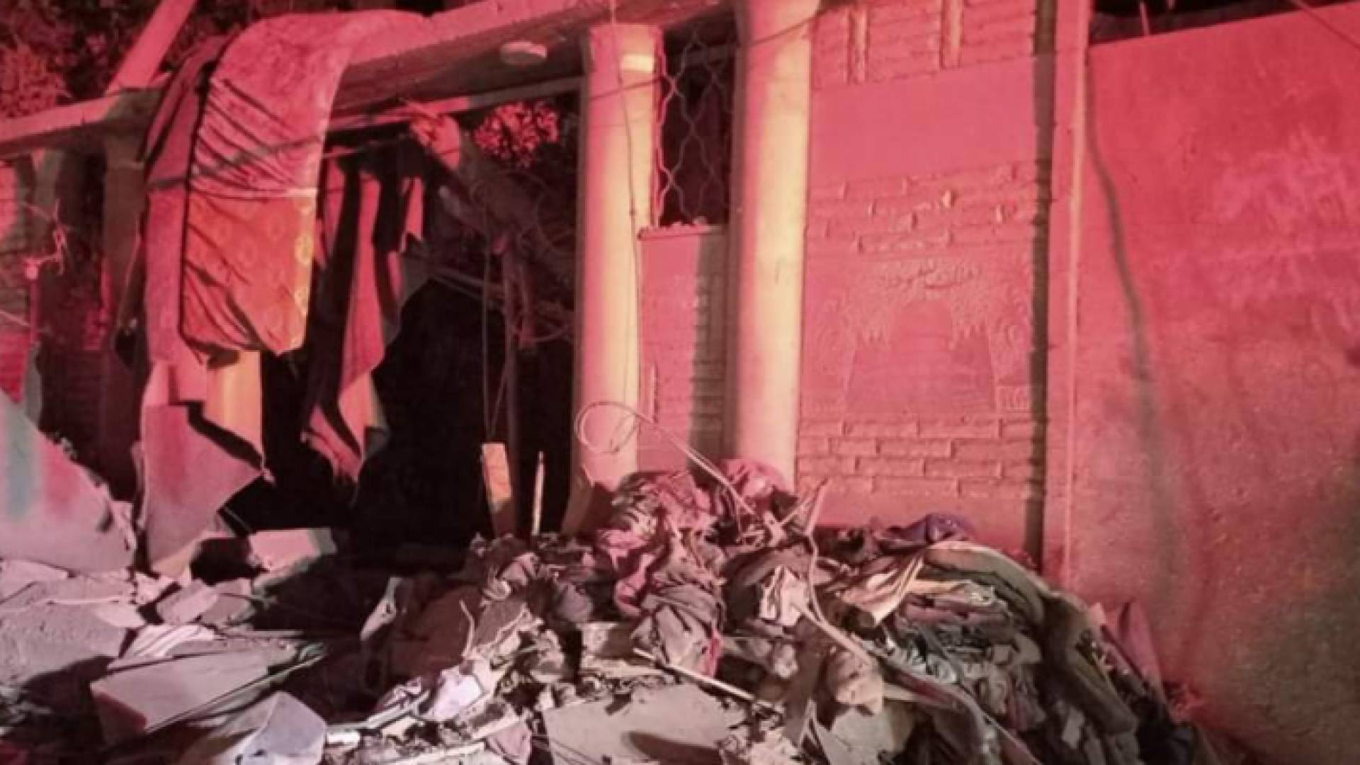 الاحتلال الاسرائيلي يقصف منزلا في غزة