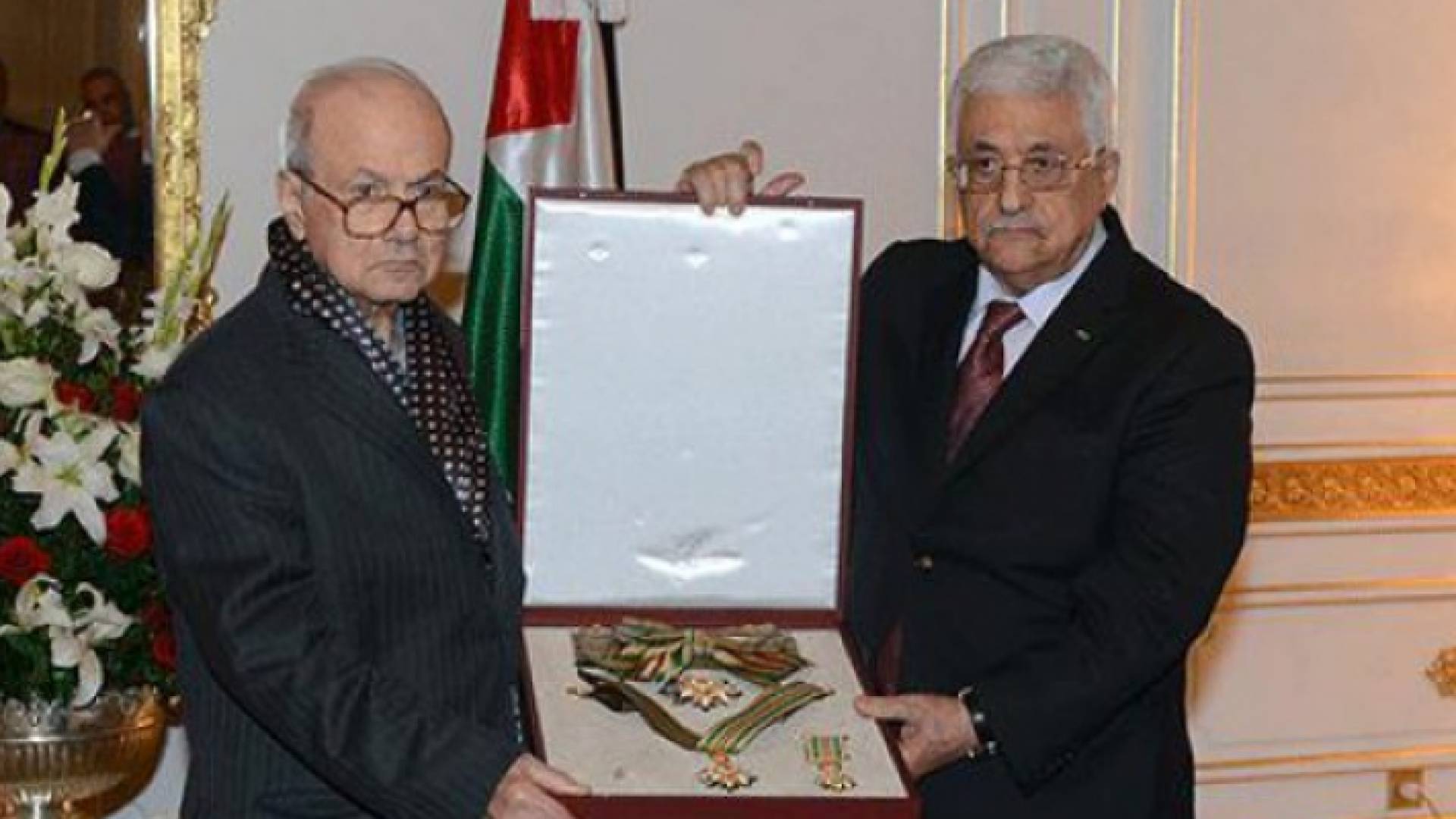 محمود عباس وفاروق القدومي