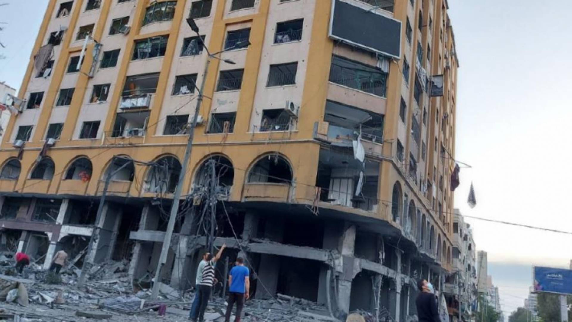 برج الجوهرة الذي استهدفه الاحتلال الإسرائيلي في قطاع غزة