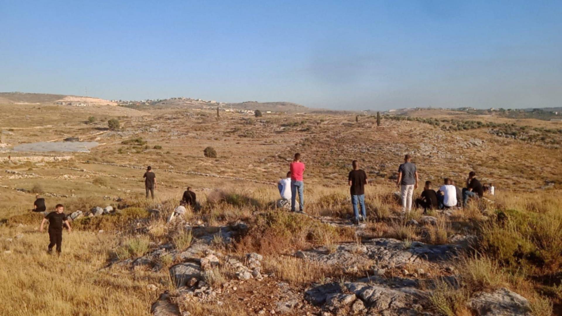 فلسطينيون يتصدون للمستوطنين في ضاحية ذنابة بطولكرم