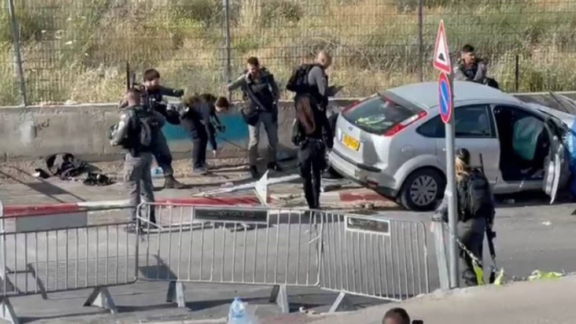 جانب من مكان وقوع العملية