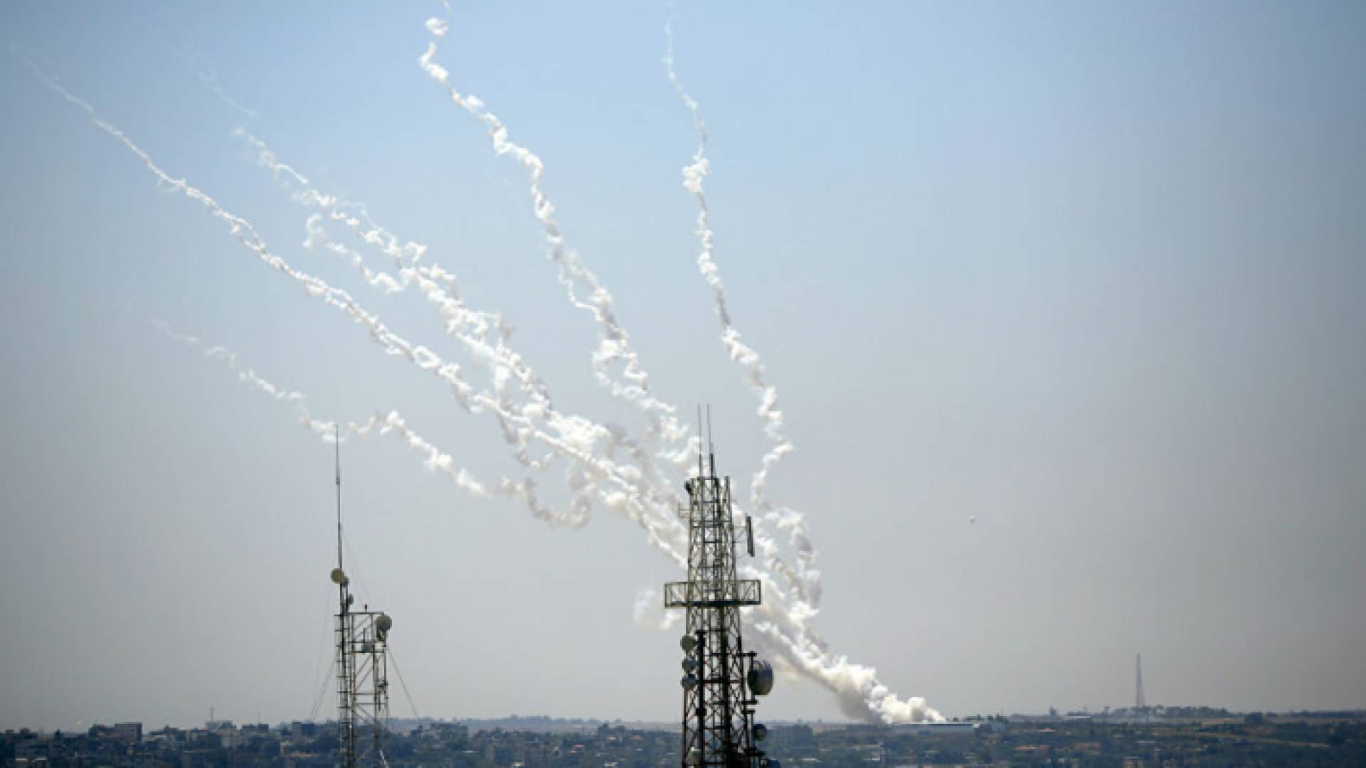 رشقة صاروخية - ارشيفية