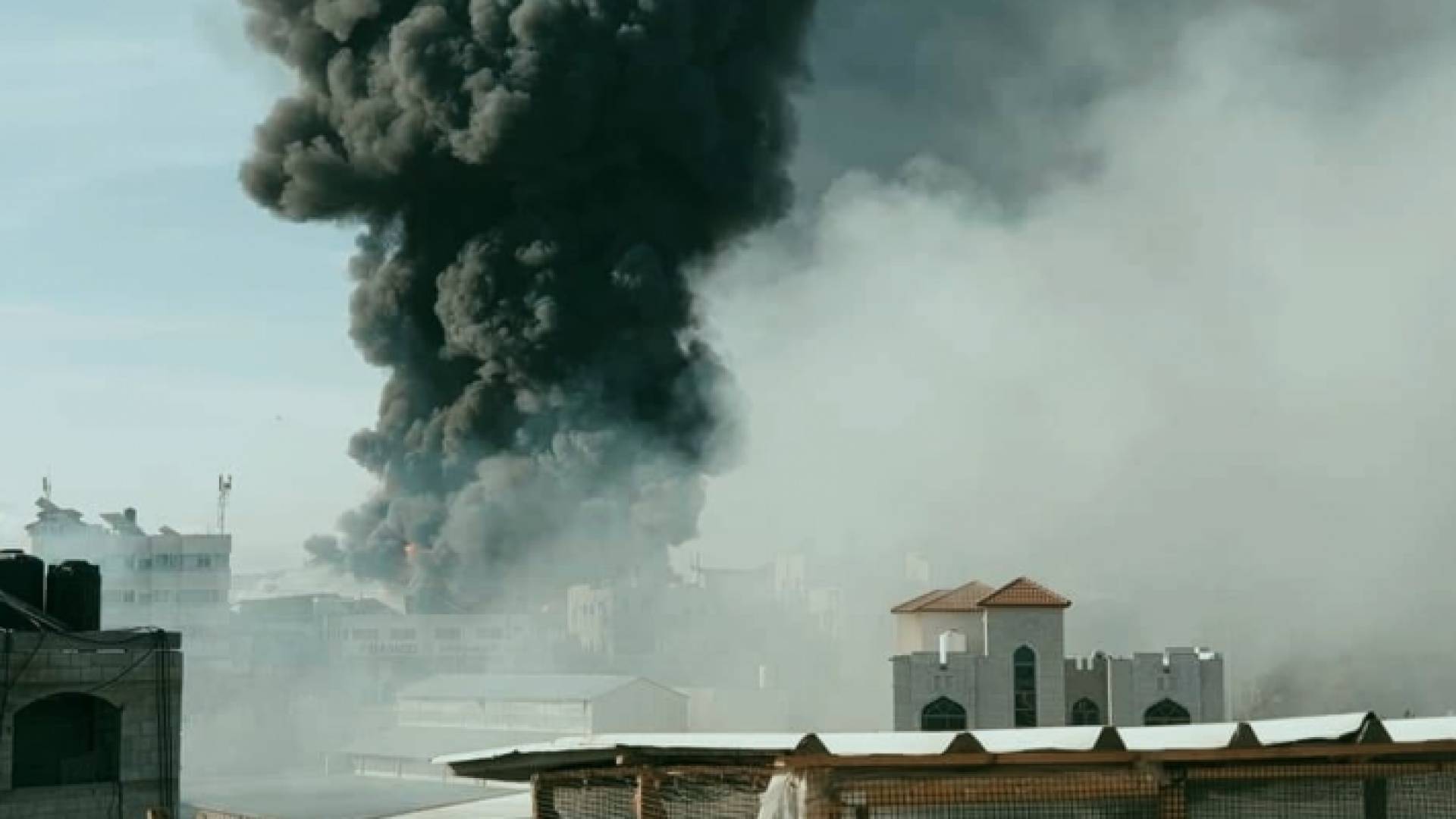 من قصف الاحتلال الاسرائيلي الذي استهدف مناطق في قطاع غزة