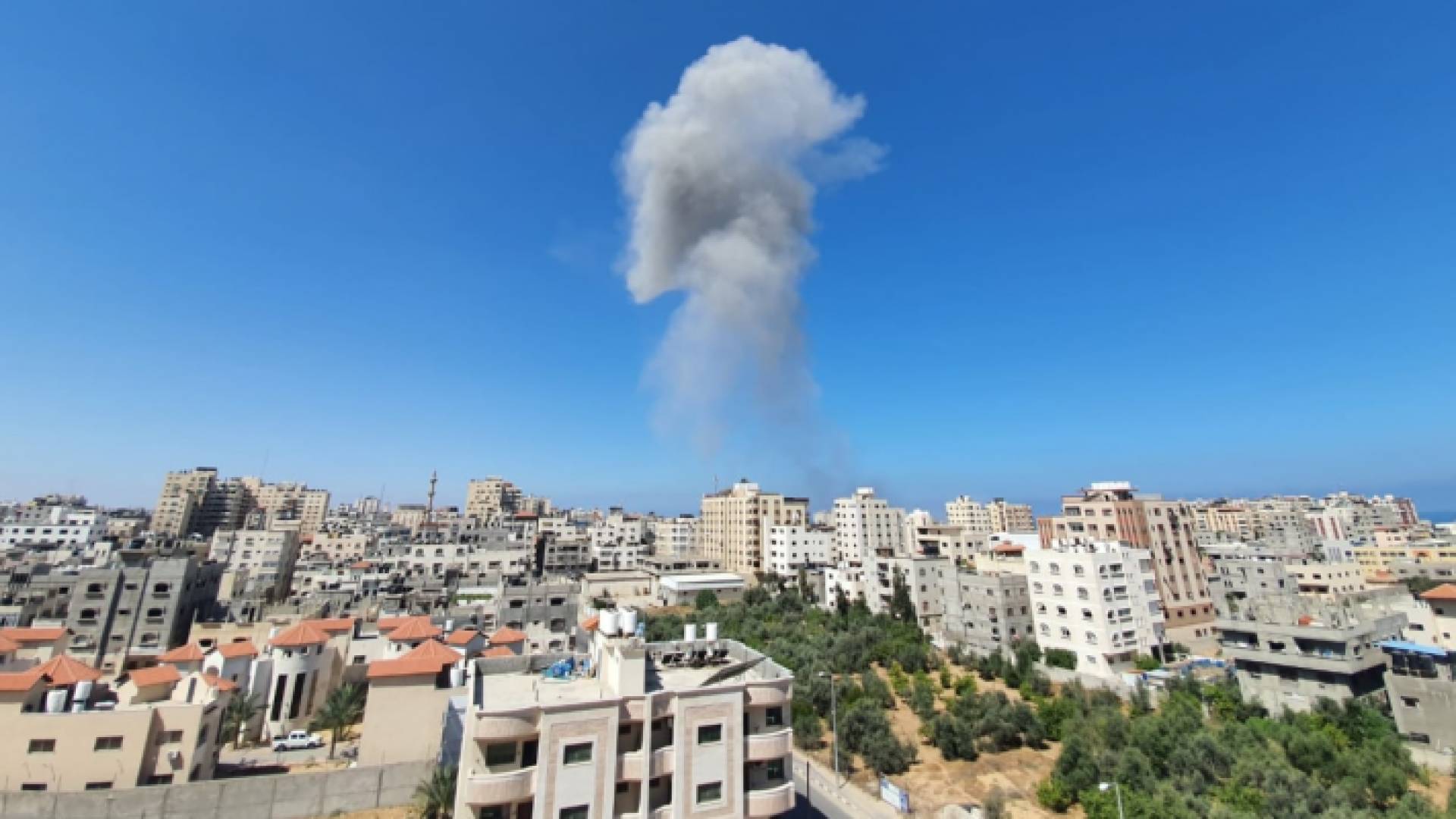 تواصل القصف على قطاع غزة