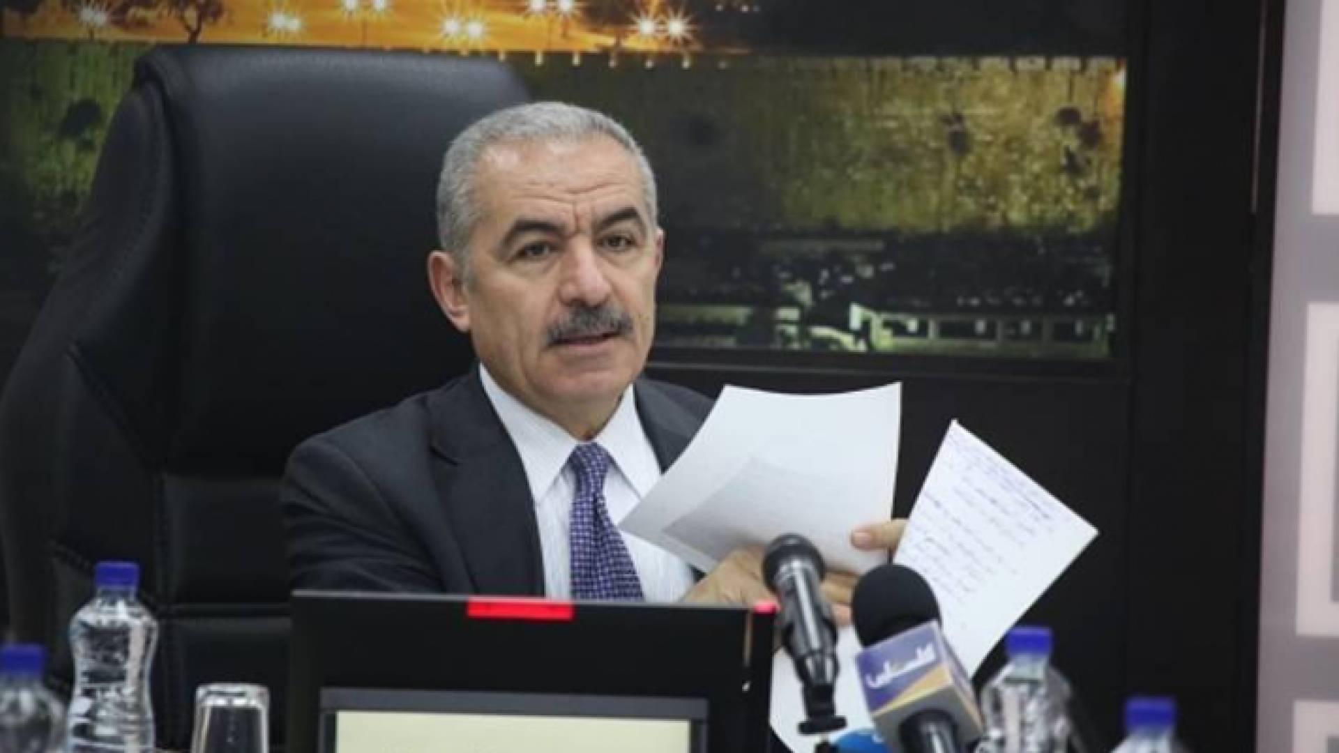 رئيس الوزراء الفلسطيني محمد اشتية