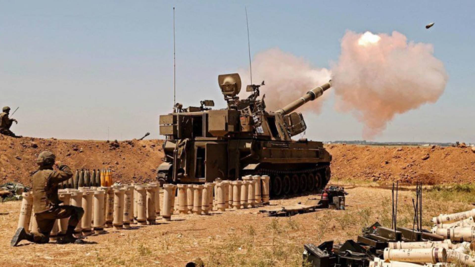 قصف مدفعي متواصل على قطاع غزة