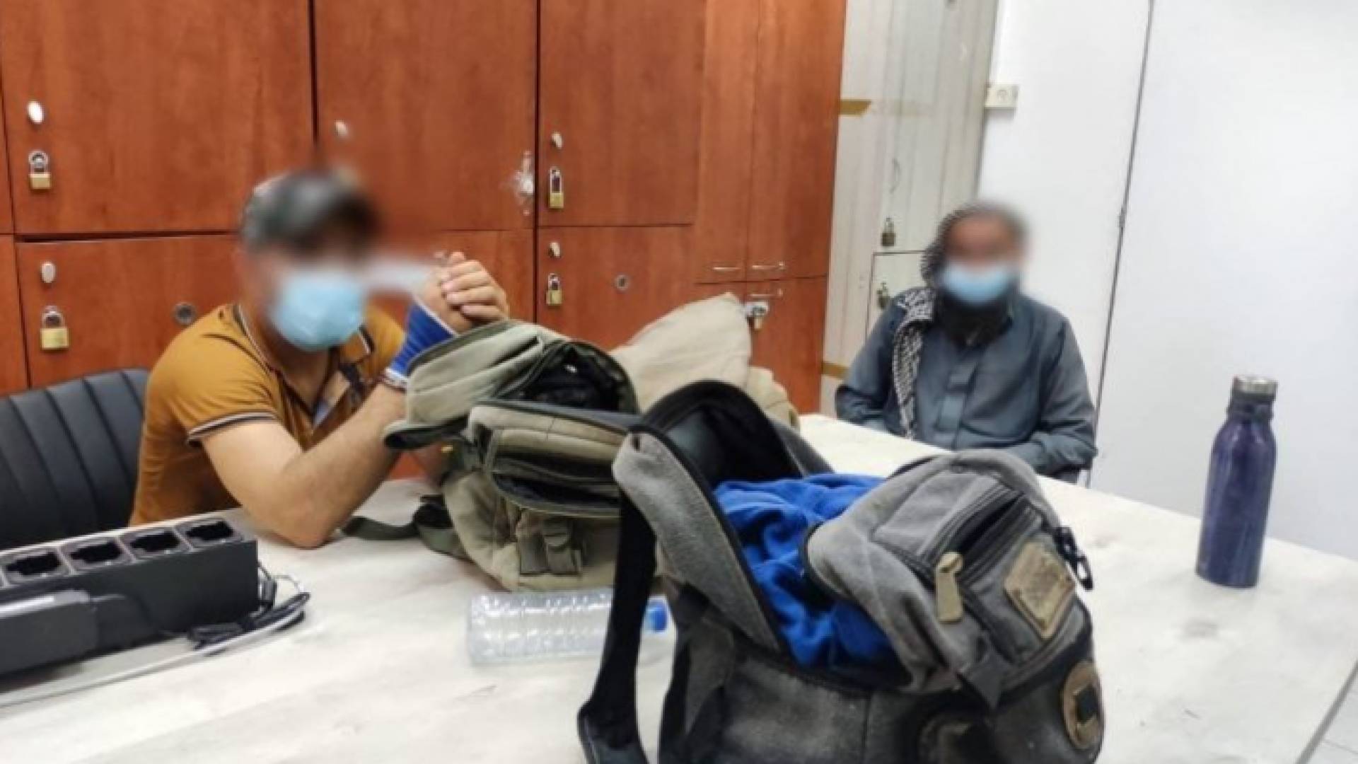 الشابان مصعب الدعجة وخليفة العنوز اللذان اعتقلتهما سلطات الاحتلال الإسرائيلي